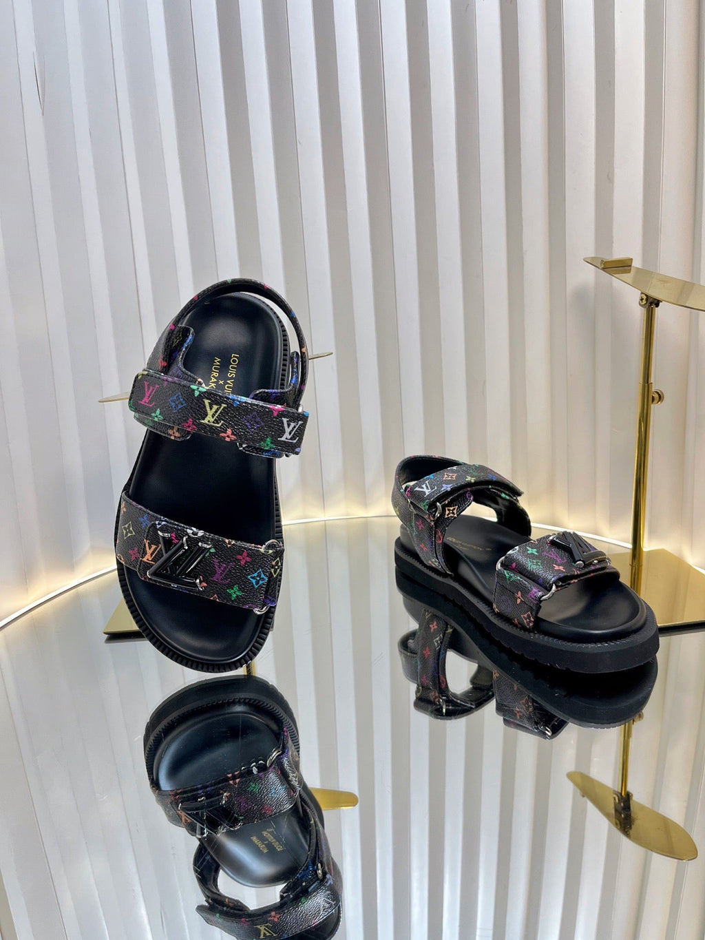 Louis womens slippers