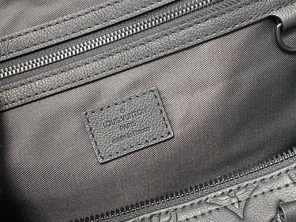 1V Keepall Bandoulière 50