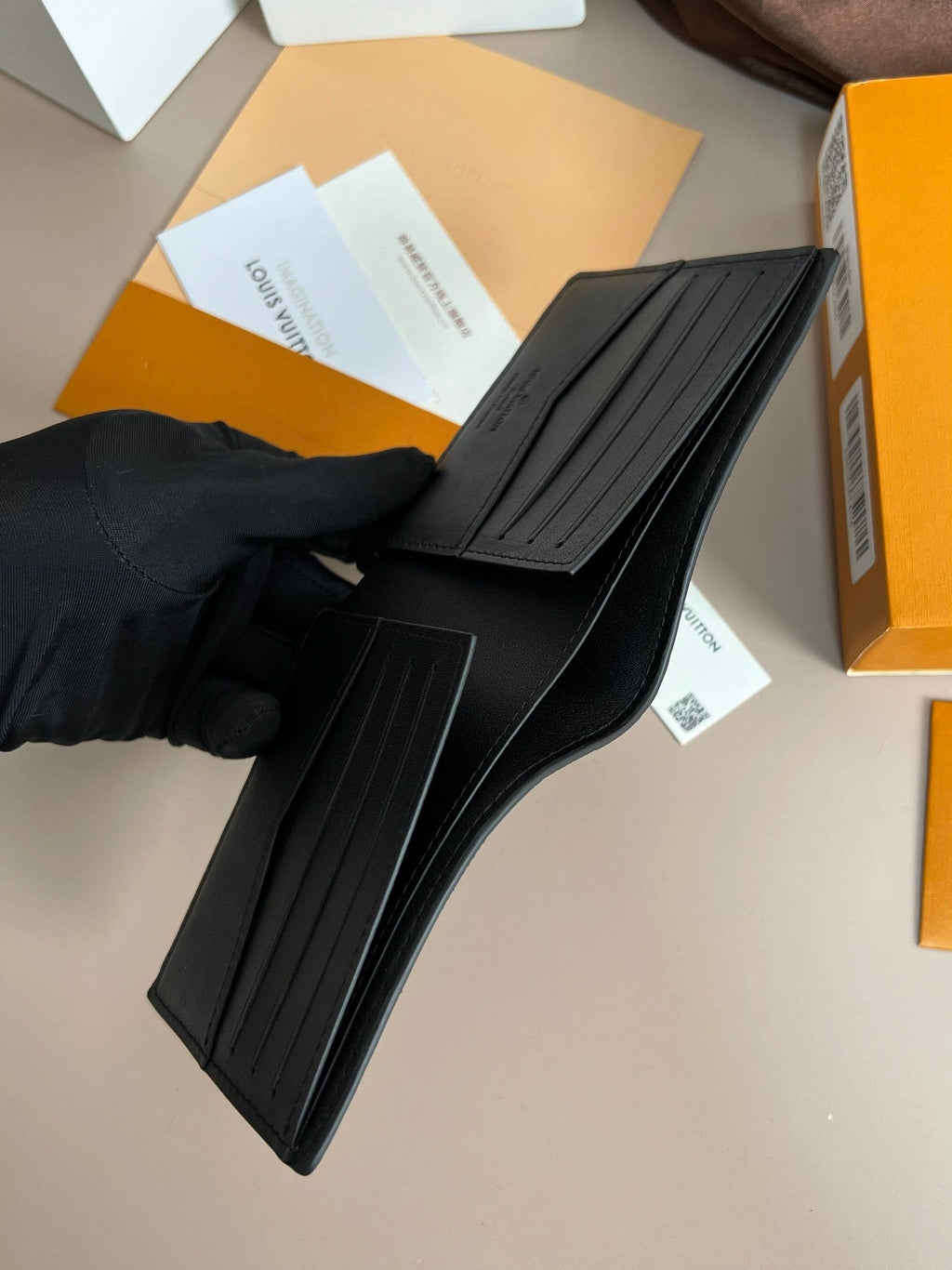 1V men womens wallet