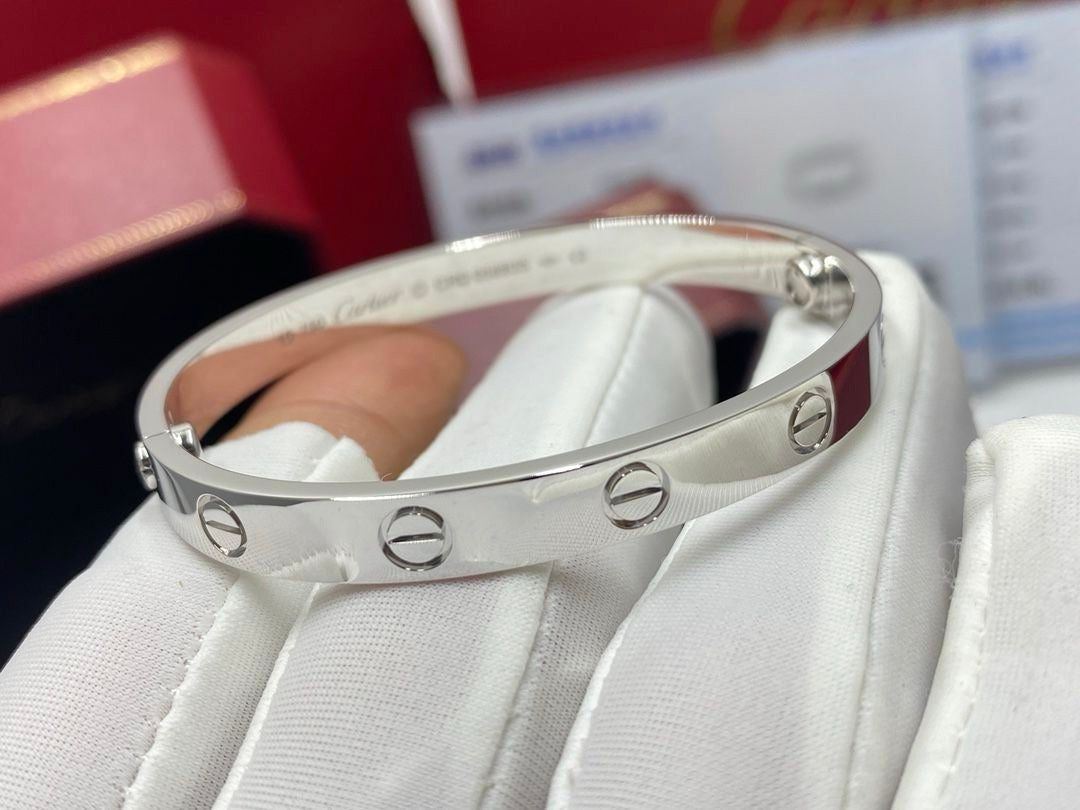 carti love bracelet