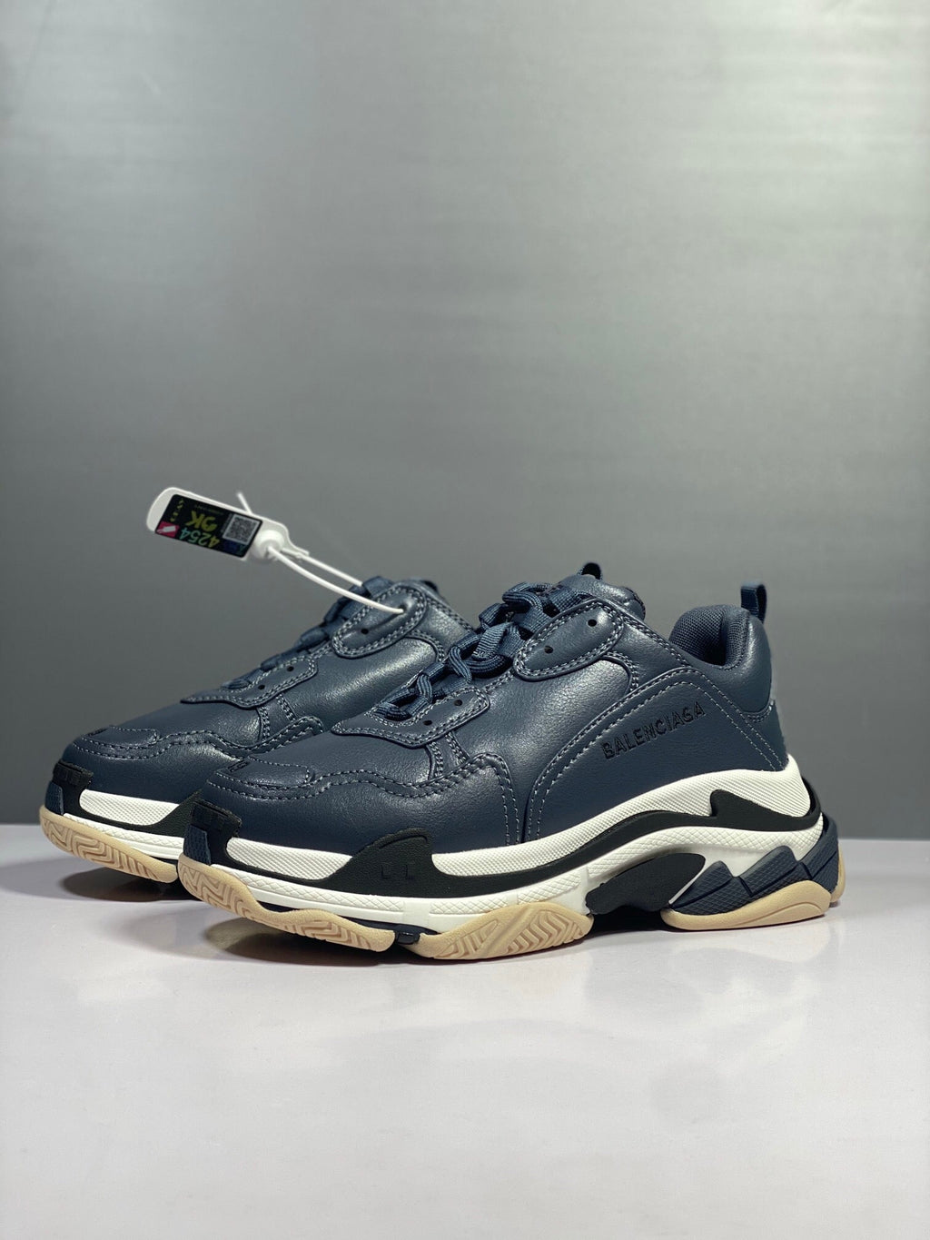 balen men womens sneaker