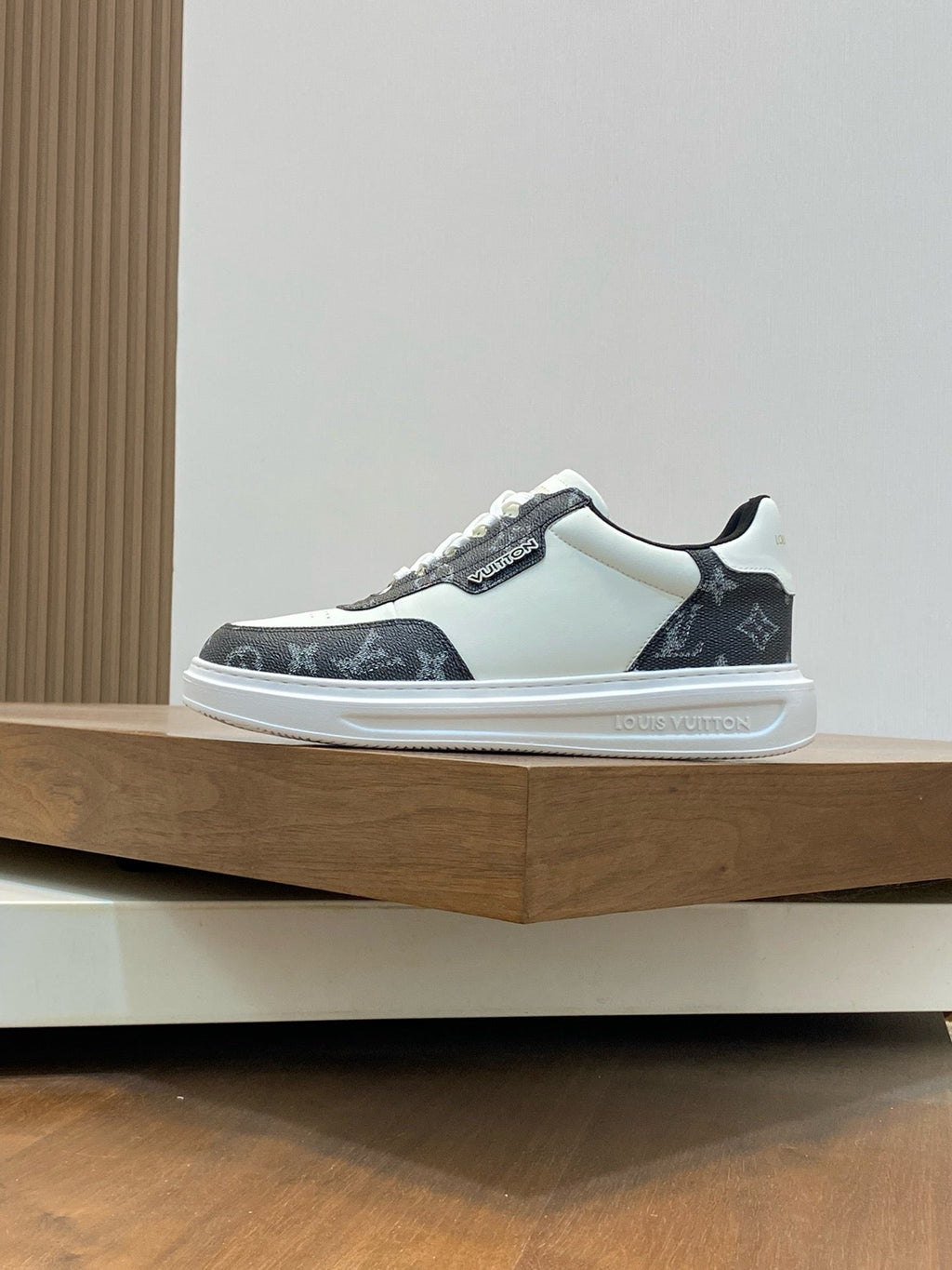 1V Berverly hills sneaker