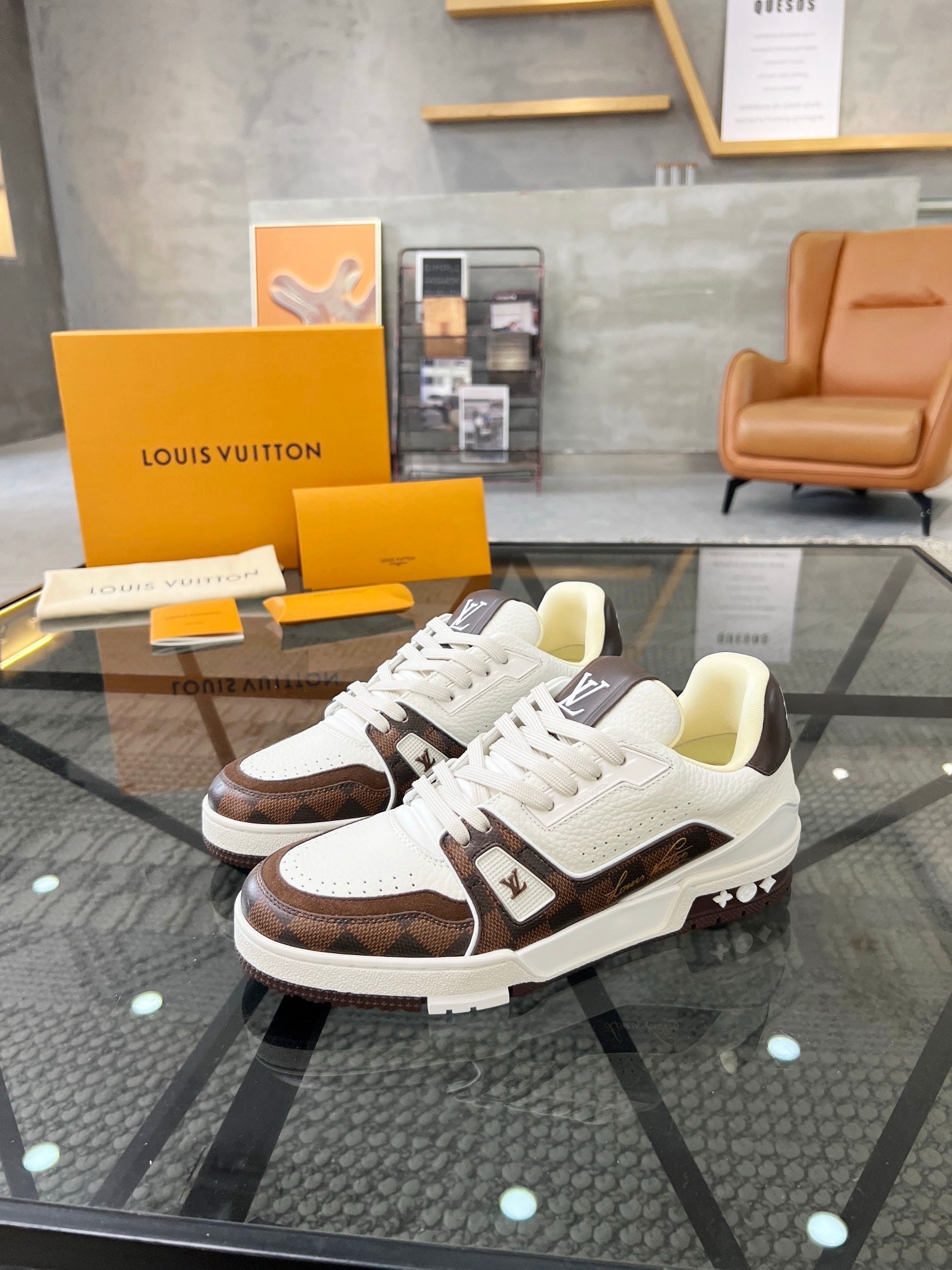 louis trainer sneaker