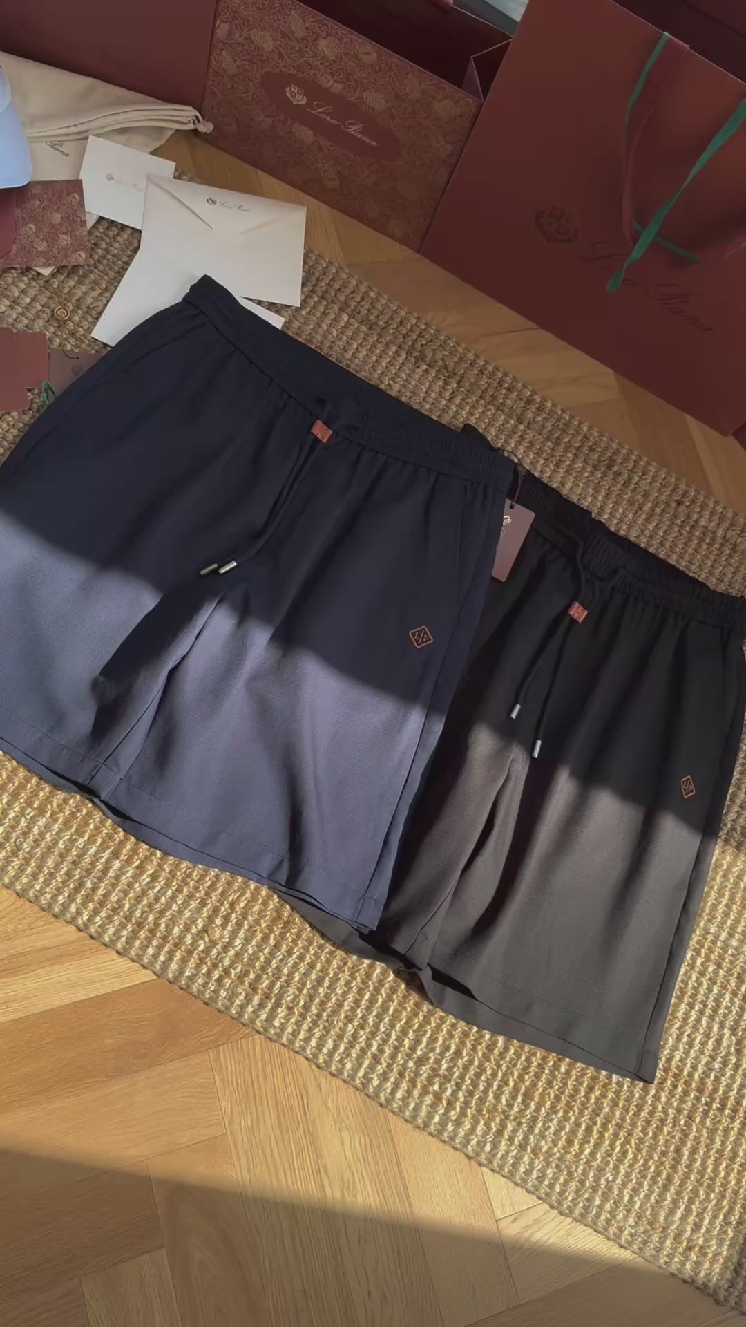 Loro 25fw embroidered short