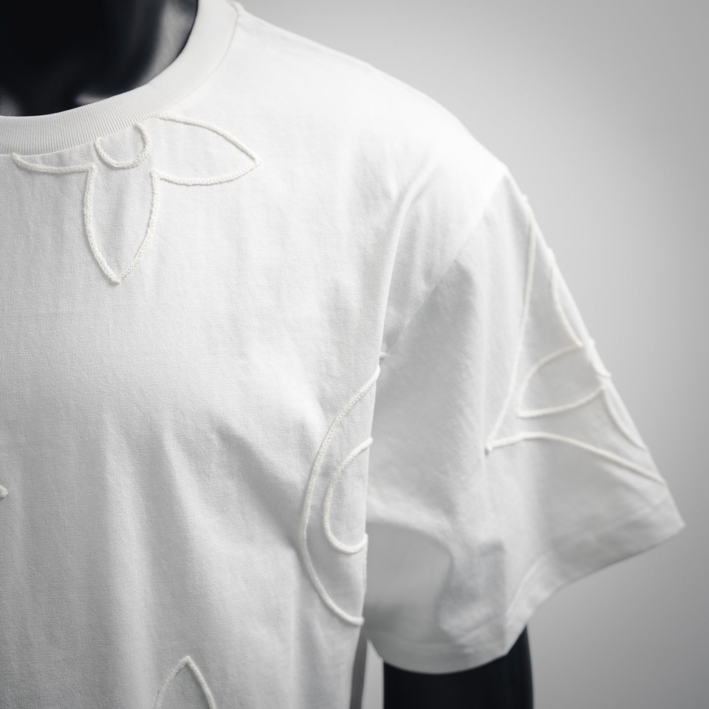 Louis 25ss embroidered t-shirt