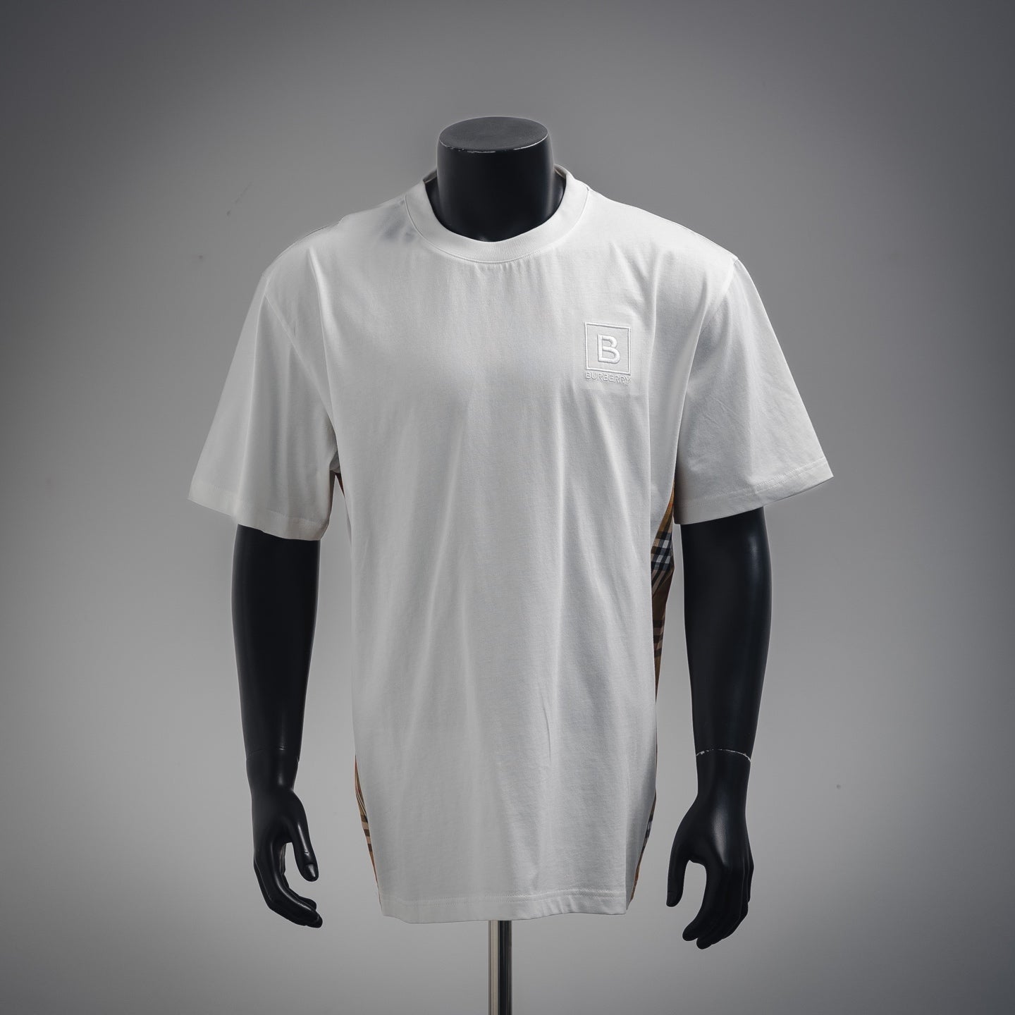 BURBER 25ss embroidered t-shirt