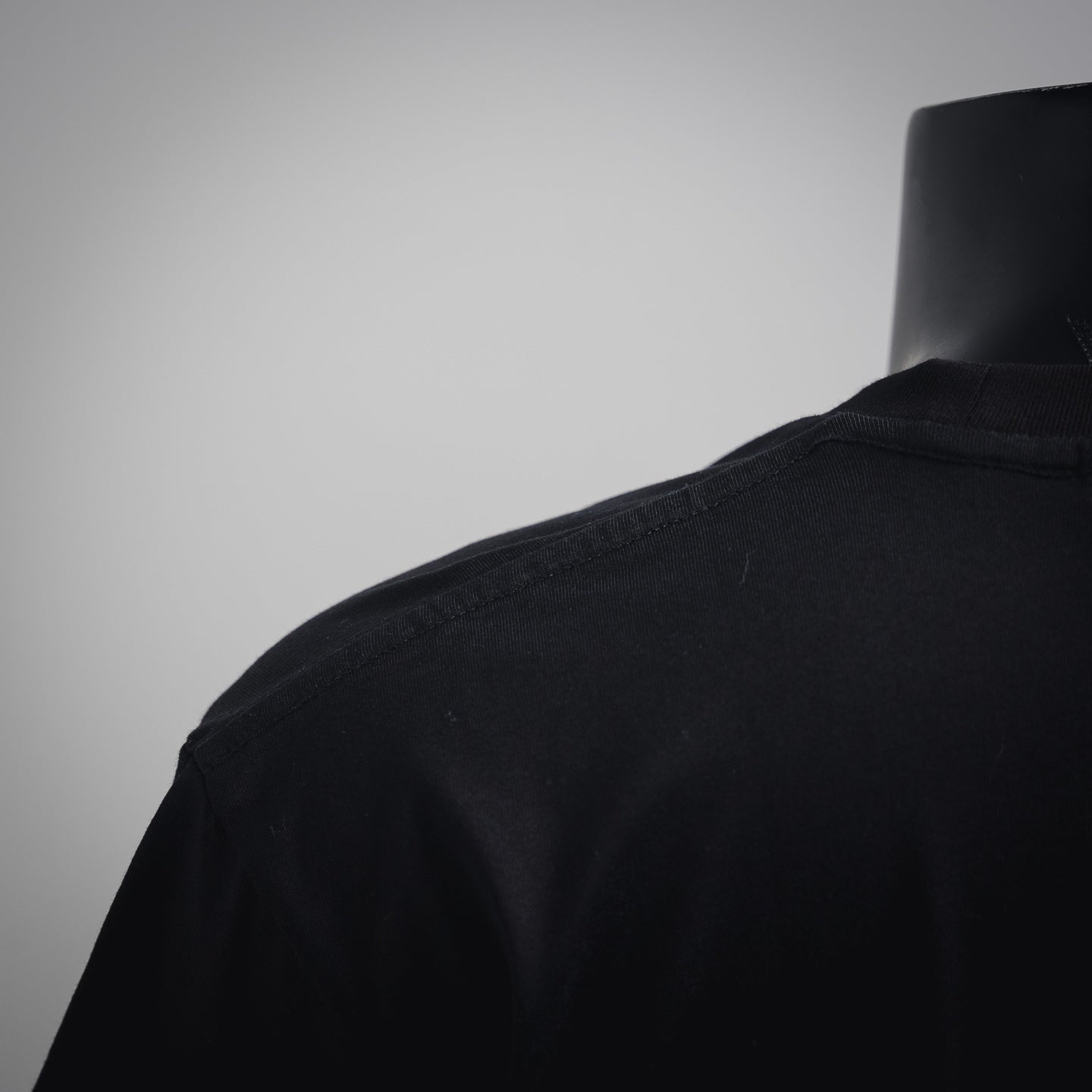 Fend 25ss embroidered t-shirt