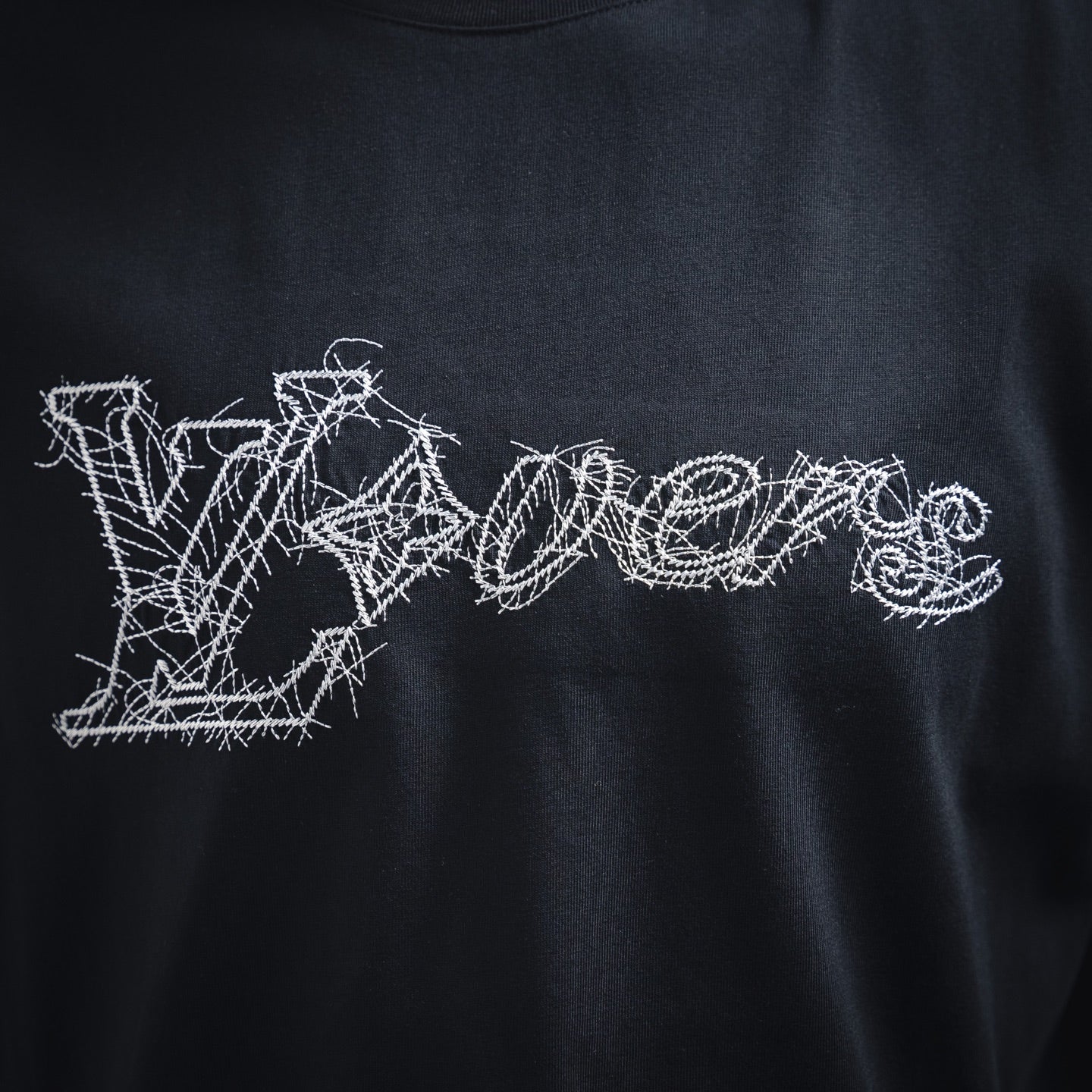 Louis 25ss embroidered t-shirt