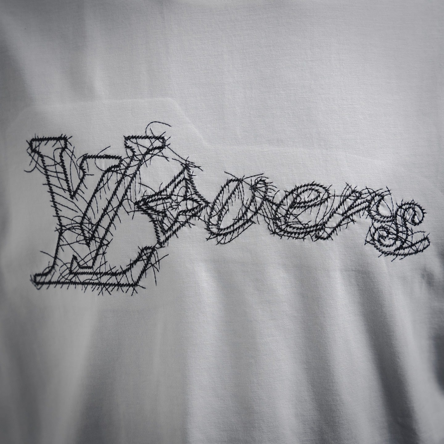 Louis 25ss embroidered t-shirt