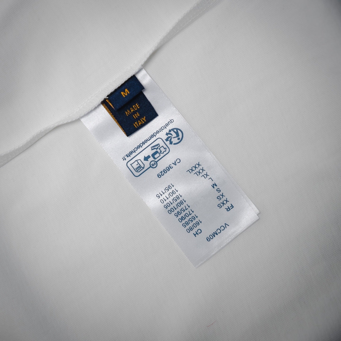 Louis 25ss embroidered t-shirt