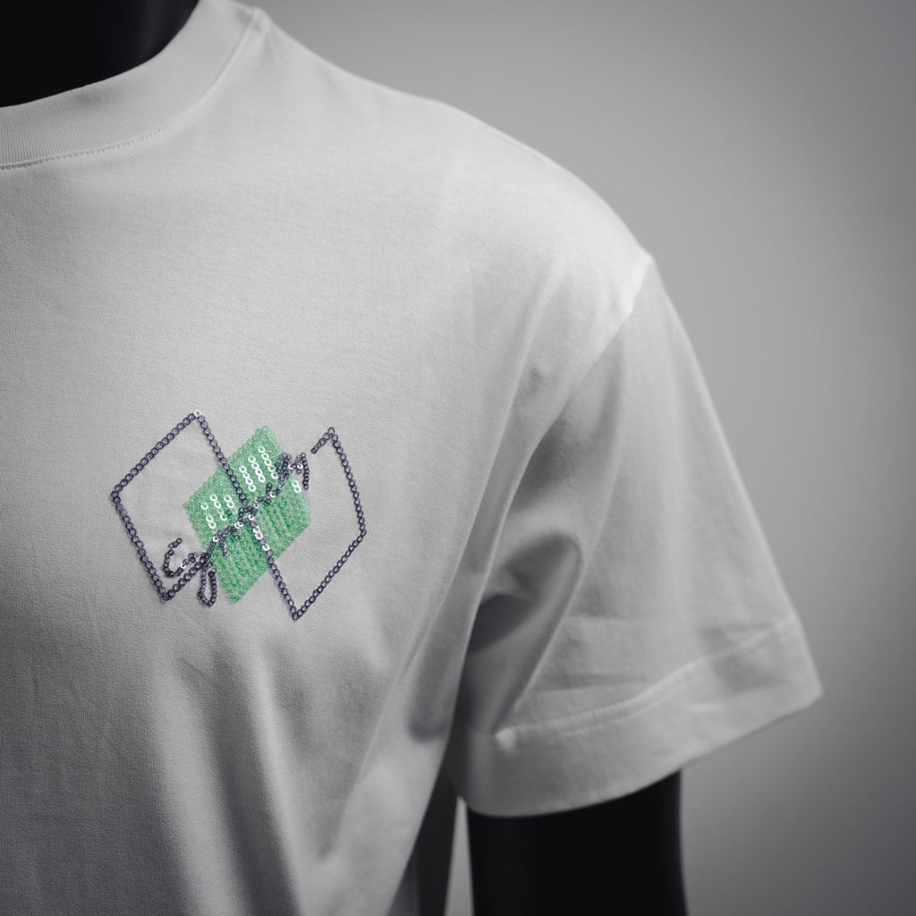 Given 25ss beaded t-shirt