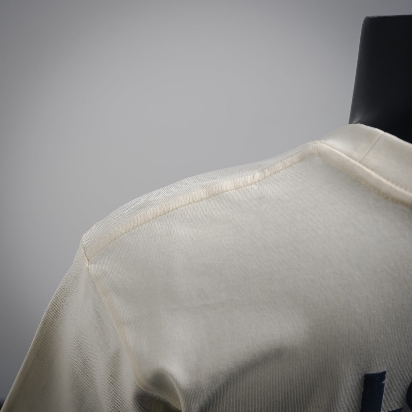 Louis 25ss embroidered t-shirt