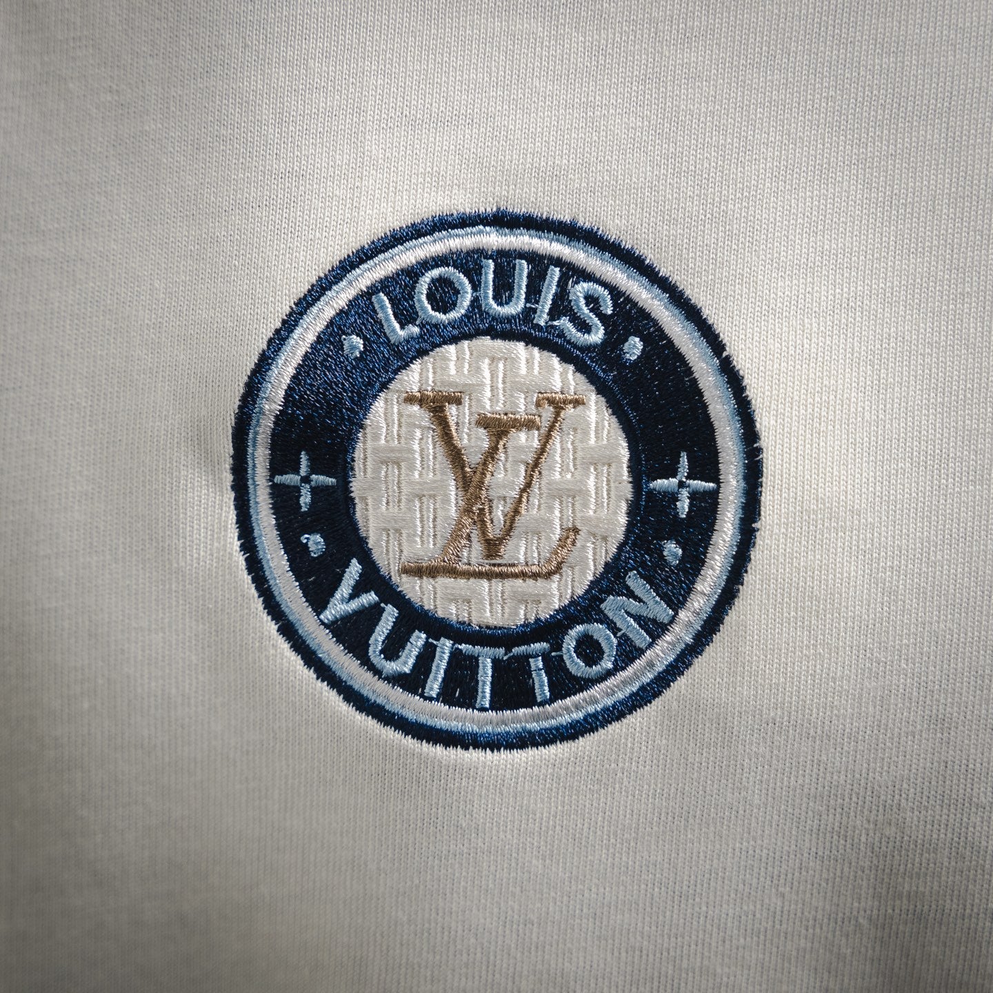 Louis 25ss embroidered t-shirt