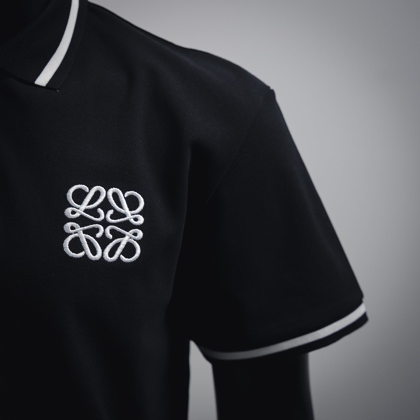 Loew 25ss embroidered polo shirt