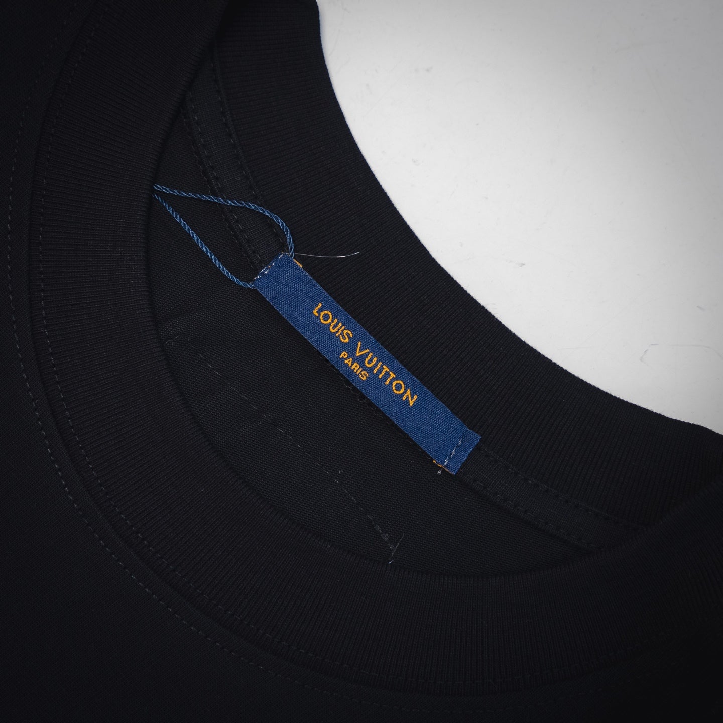 Louis 25ss embroidered t-shirt