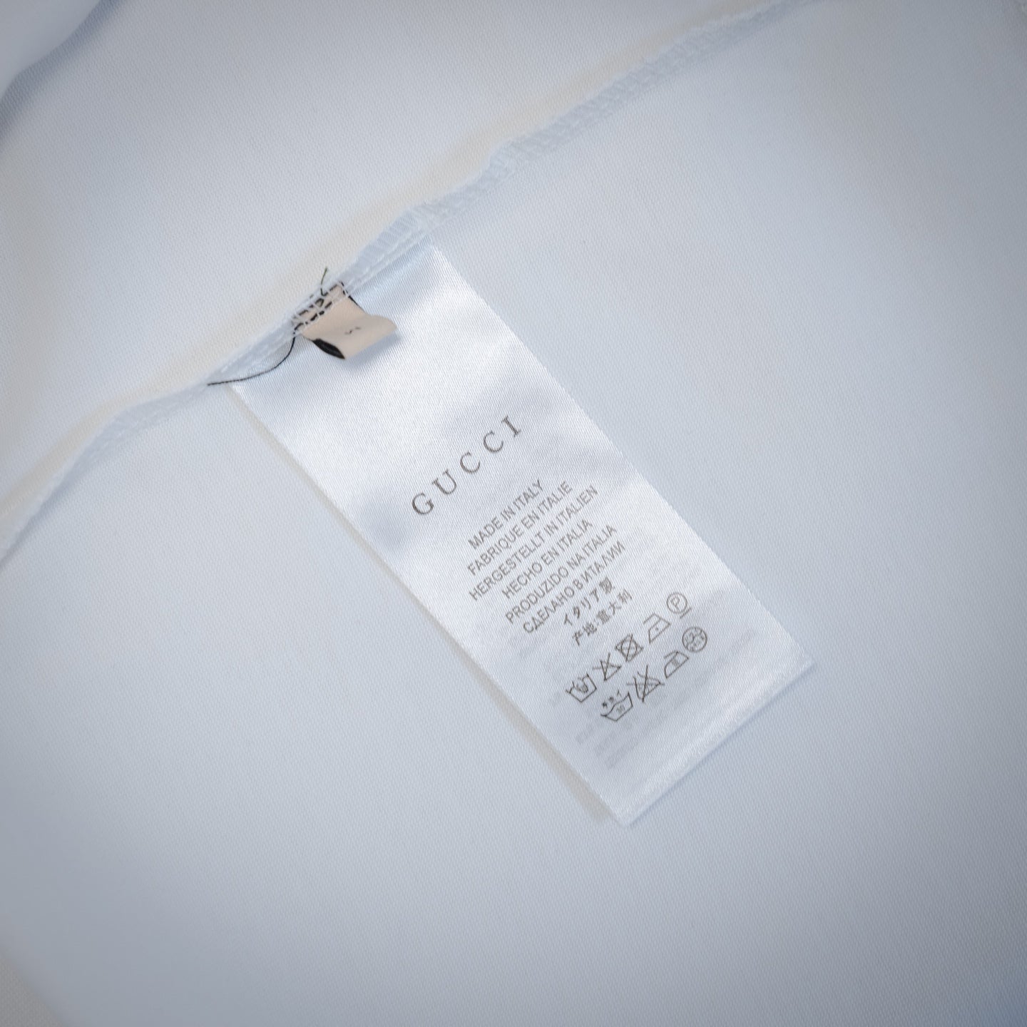 Guc 25ss embroidered t-shirt