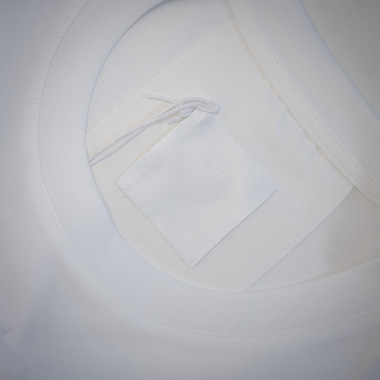 Given 25ss embroidered t-shirt