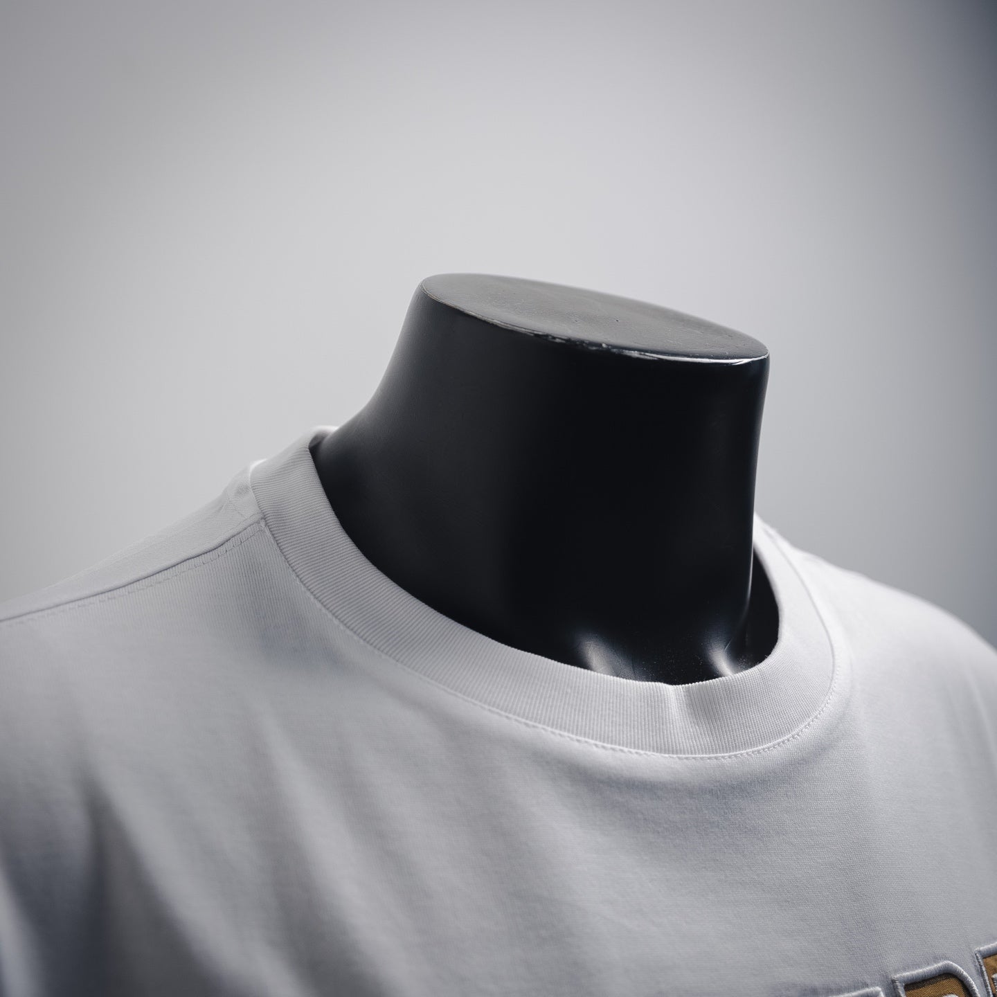 Burber 25ss embroidered t-shirt