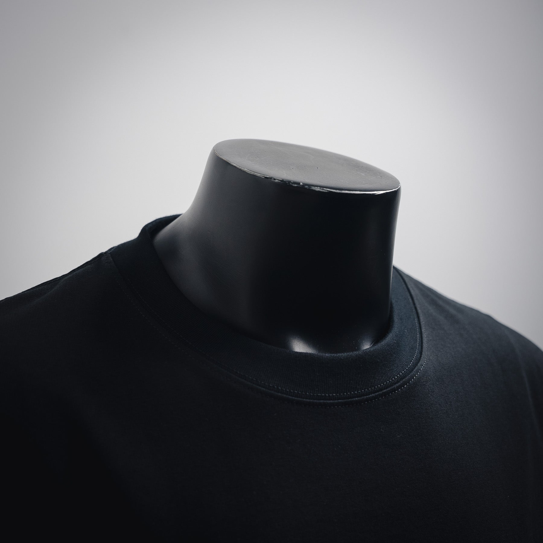 Alexand 25ss embossed t-shirt