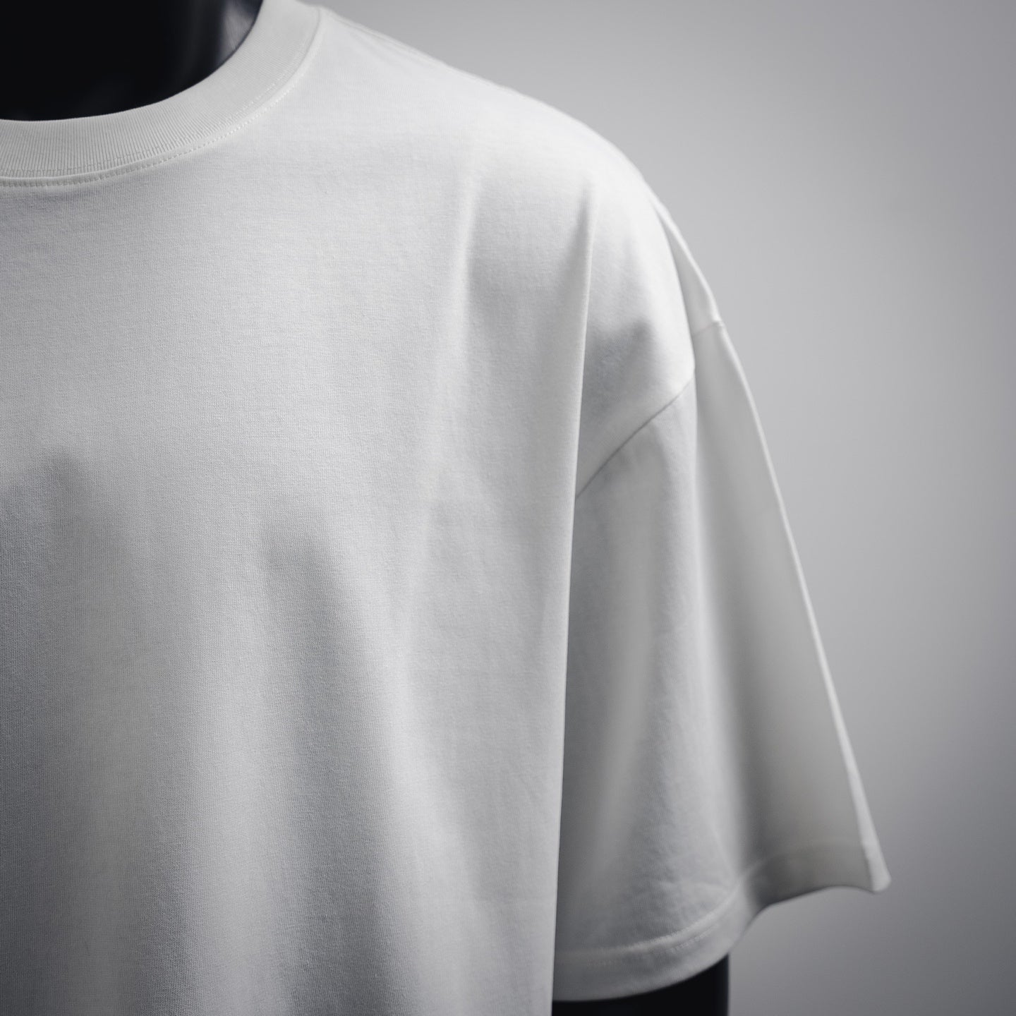 Alexand 25ss embossed t-shirt