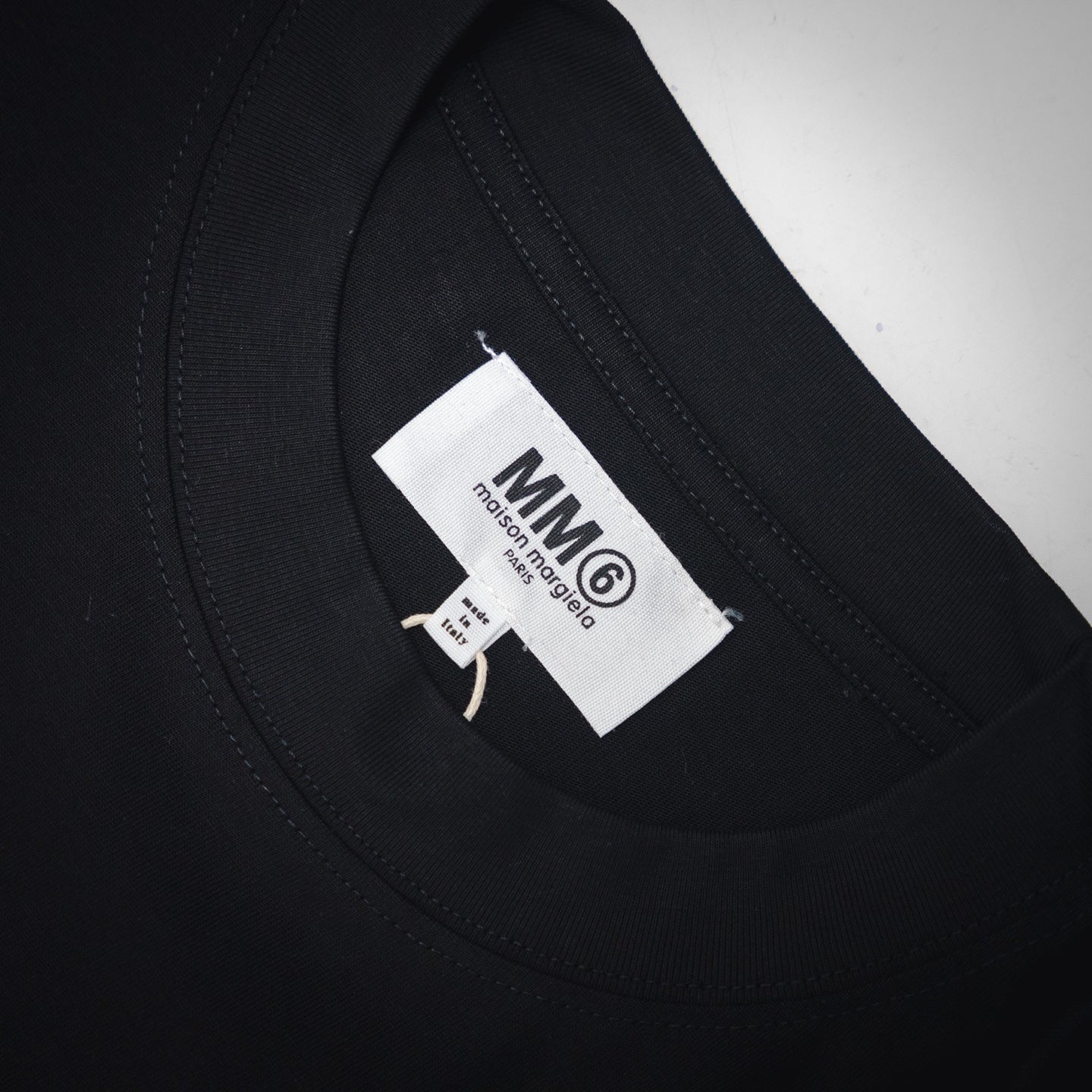 Margie 25ss zipper t-shirt