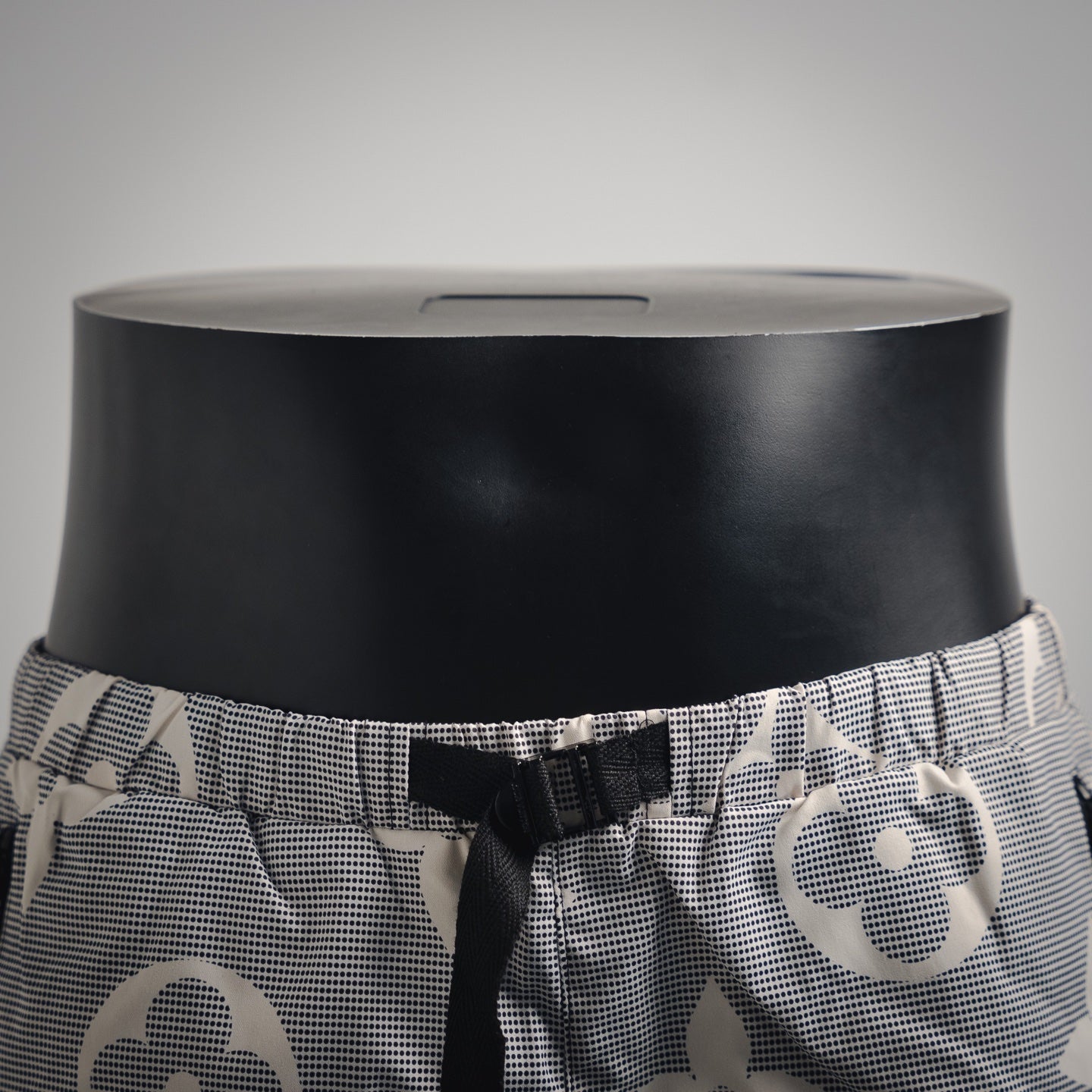 Louis 25ss monogram shorts