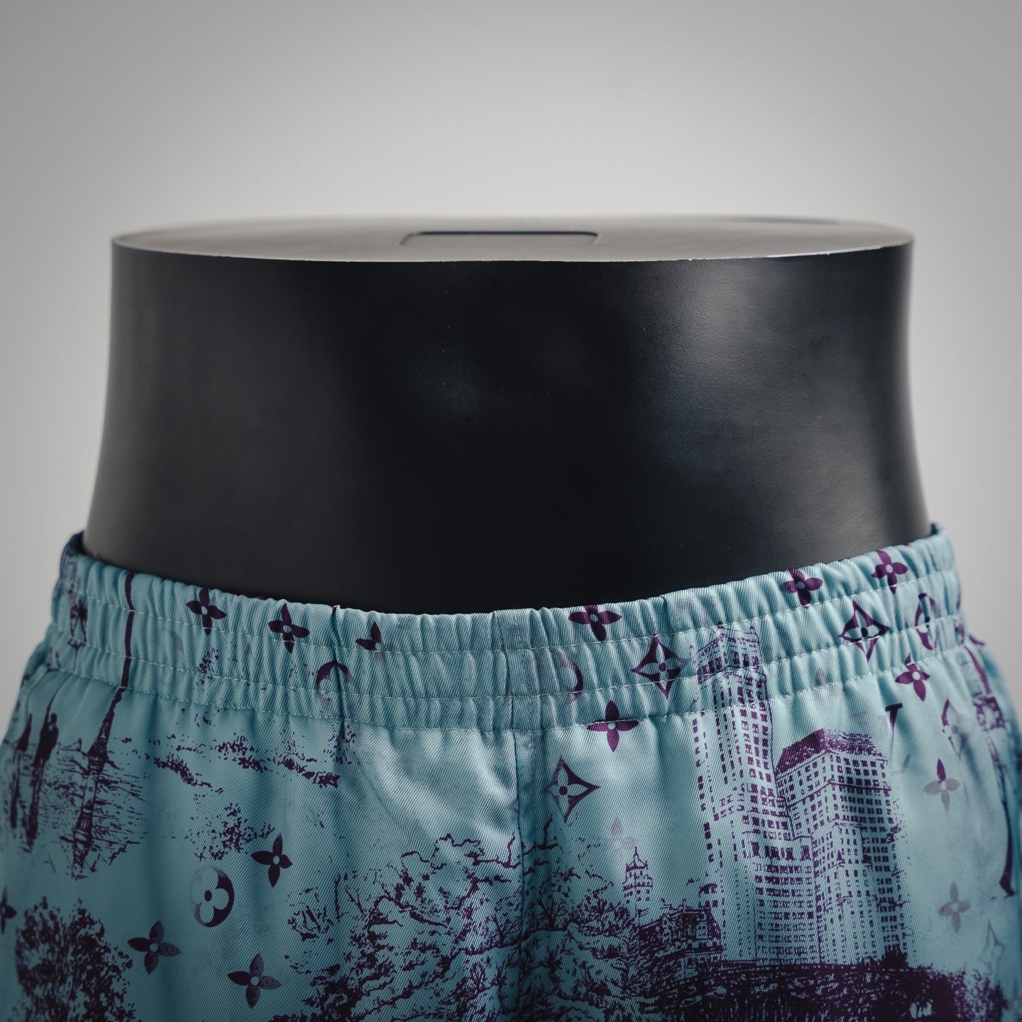 Louis 25ss print shorts