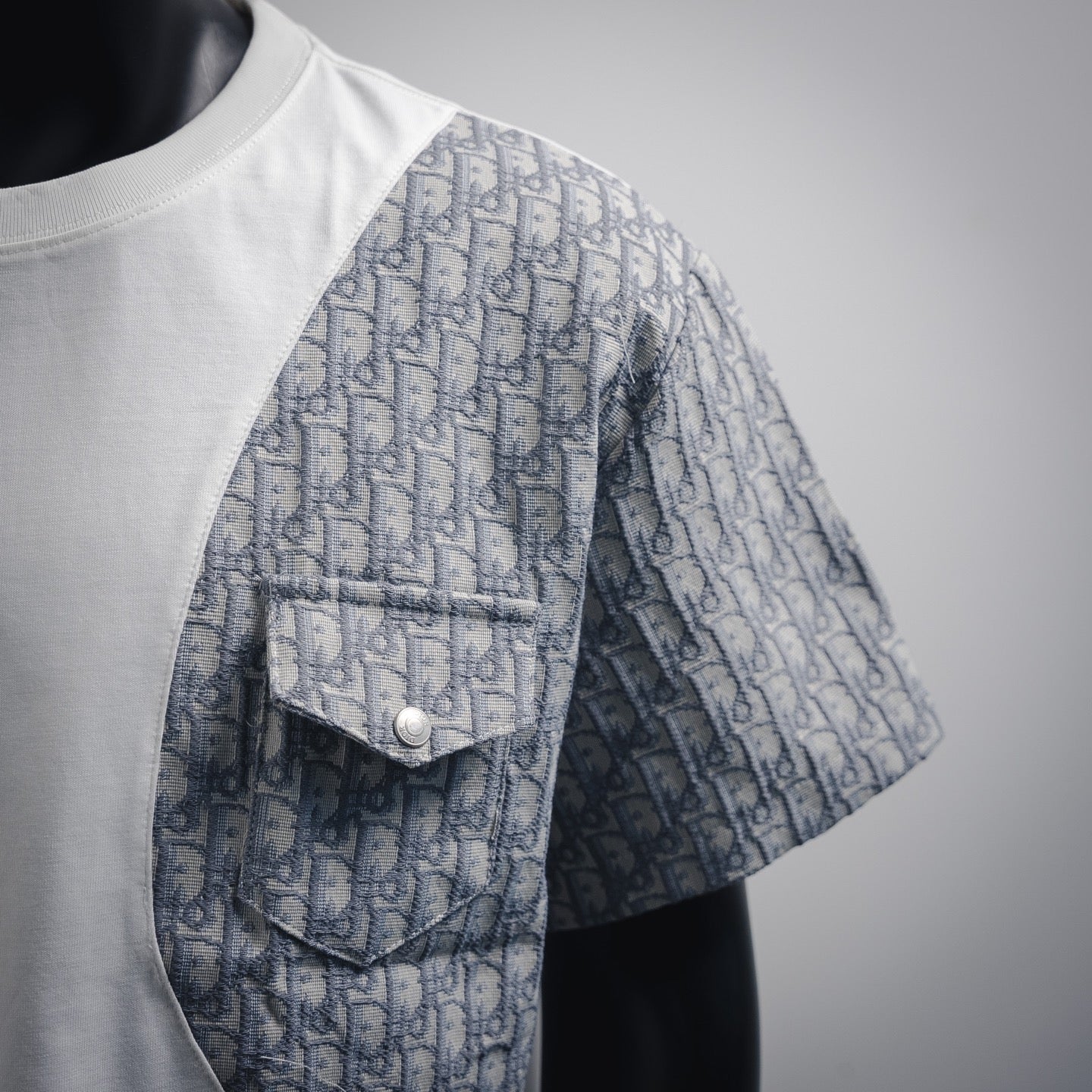 Dio 25ss embroidered t-shirt