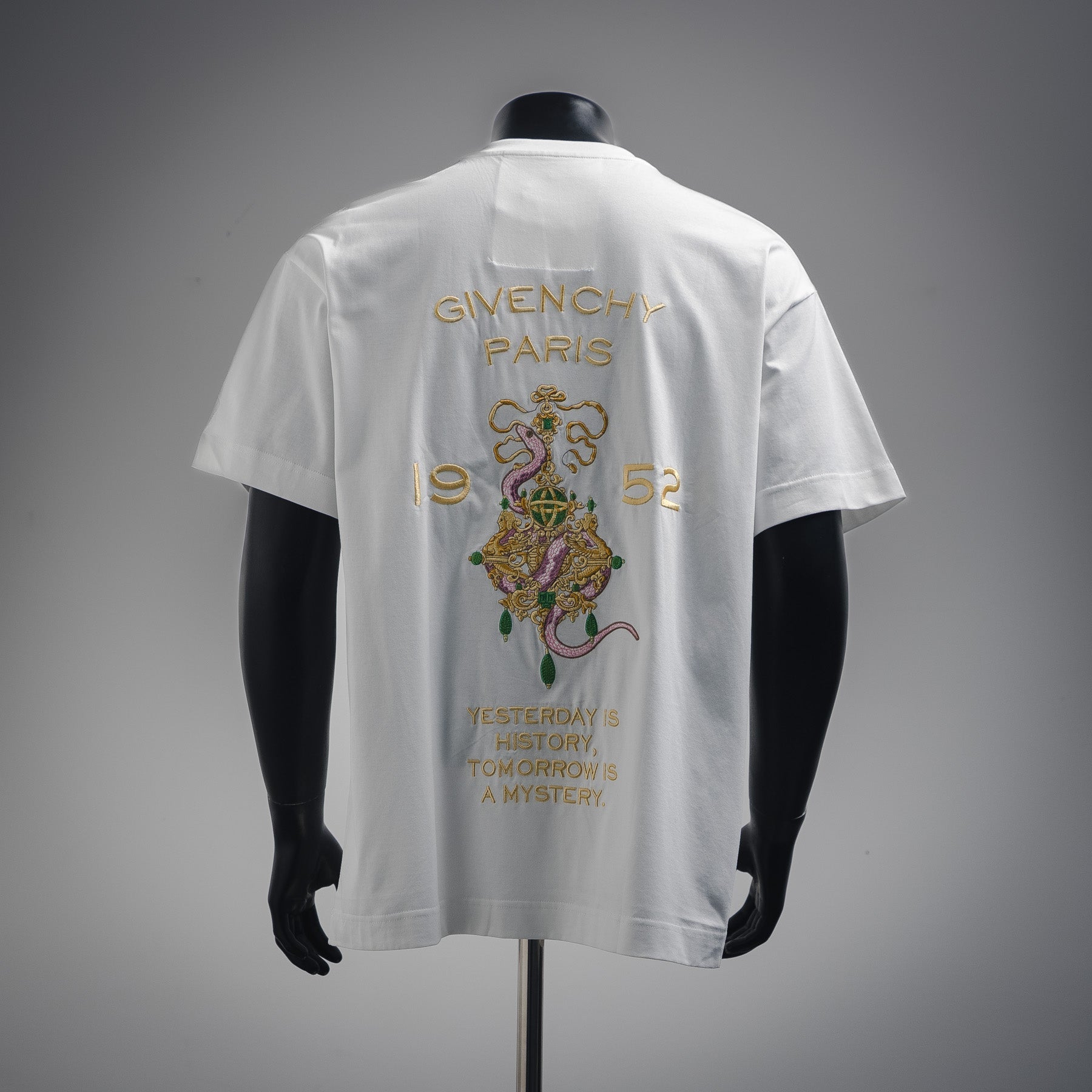 Given 25ss print t-shirt