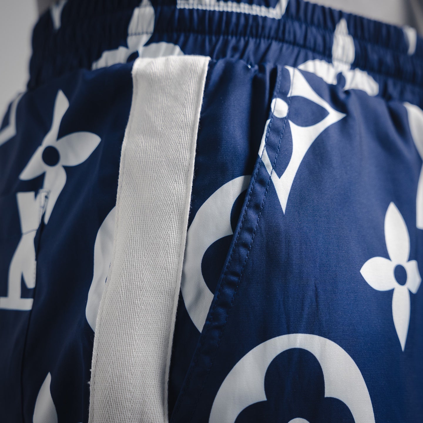 Louis 25ss print short