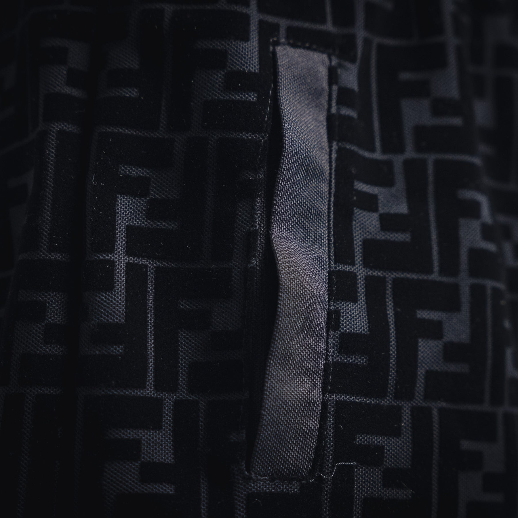 Fend 22ss flocking short