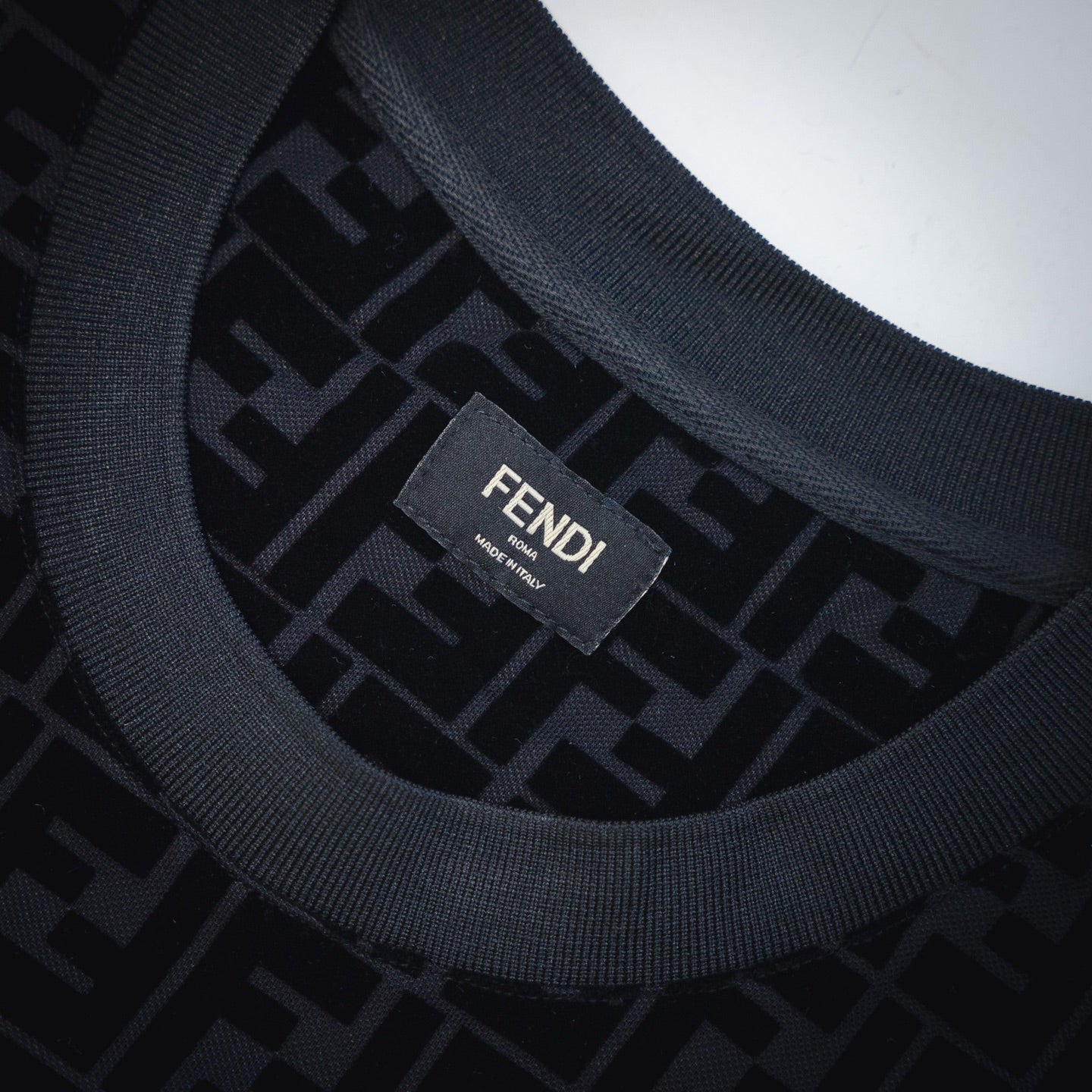 Fend 22ss flocking t-shirt