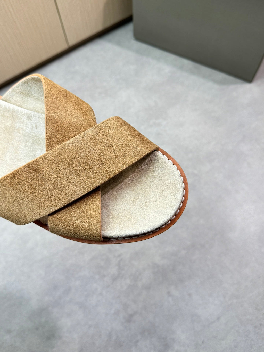 Brunello 25ss leather slippers