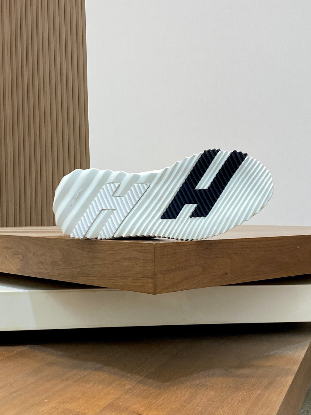 Herm leather sneakers