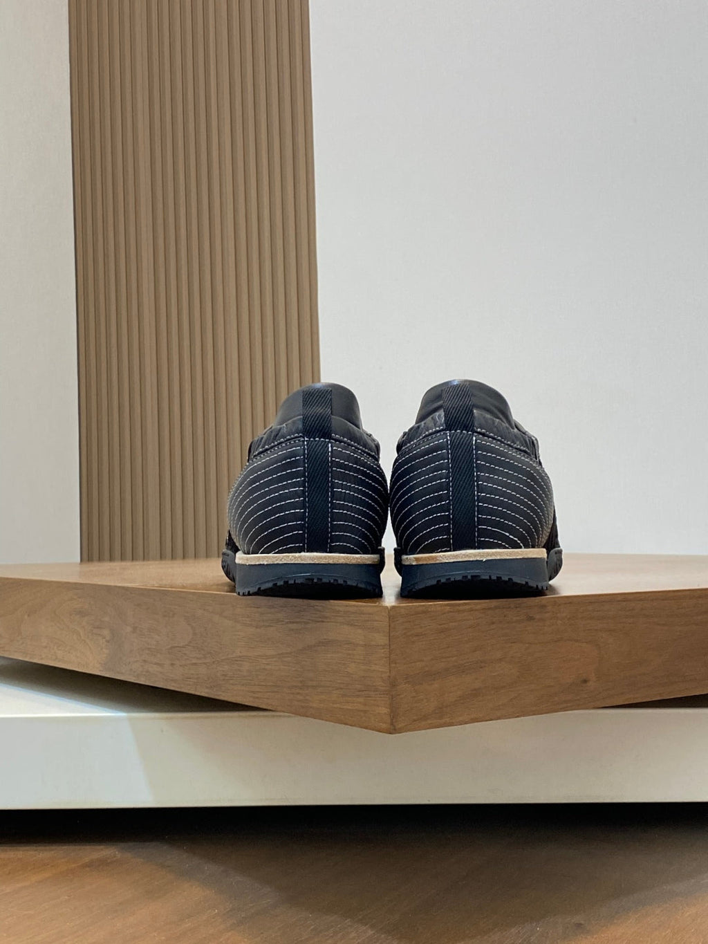 herm leather senaker