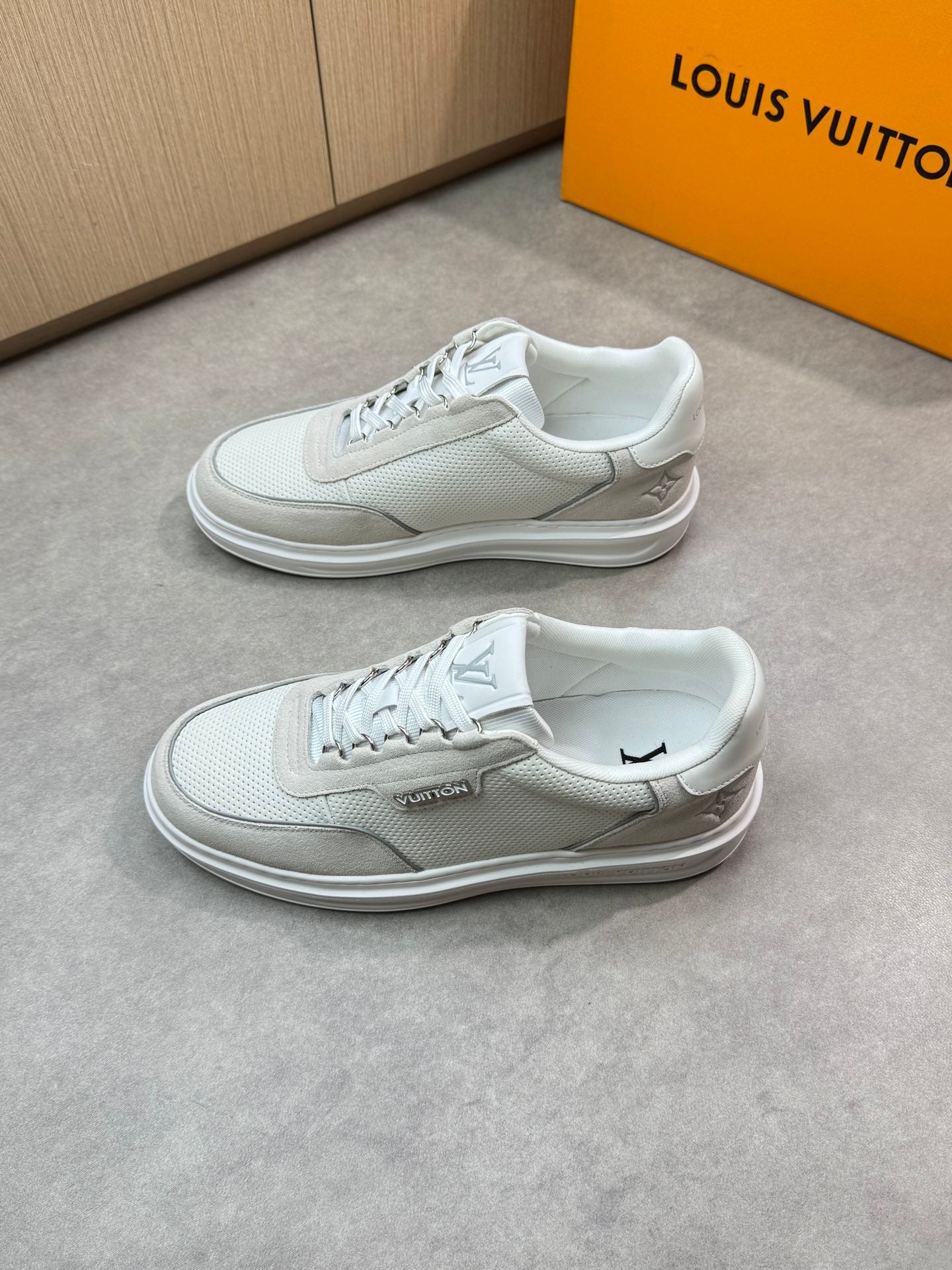 louis sneaker
