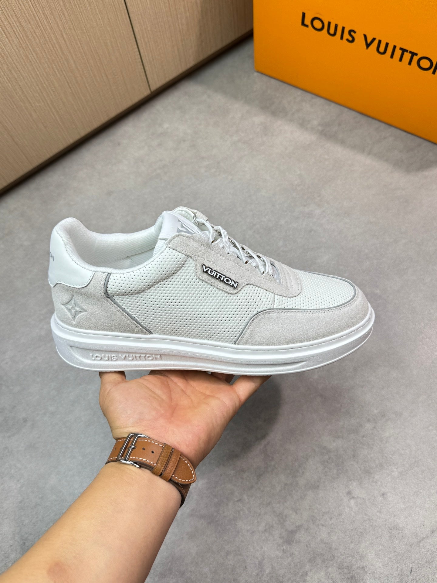 louis sneaker