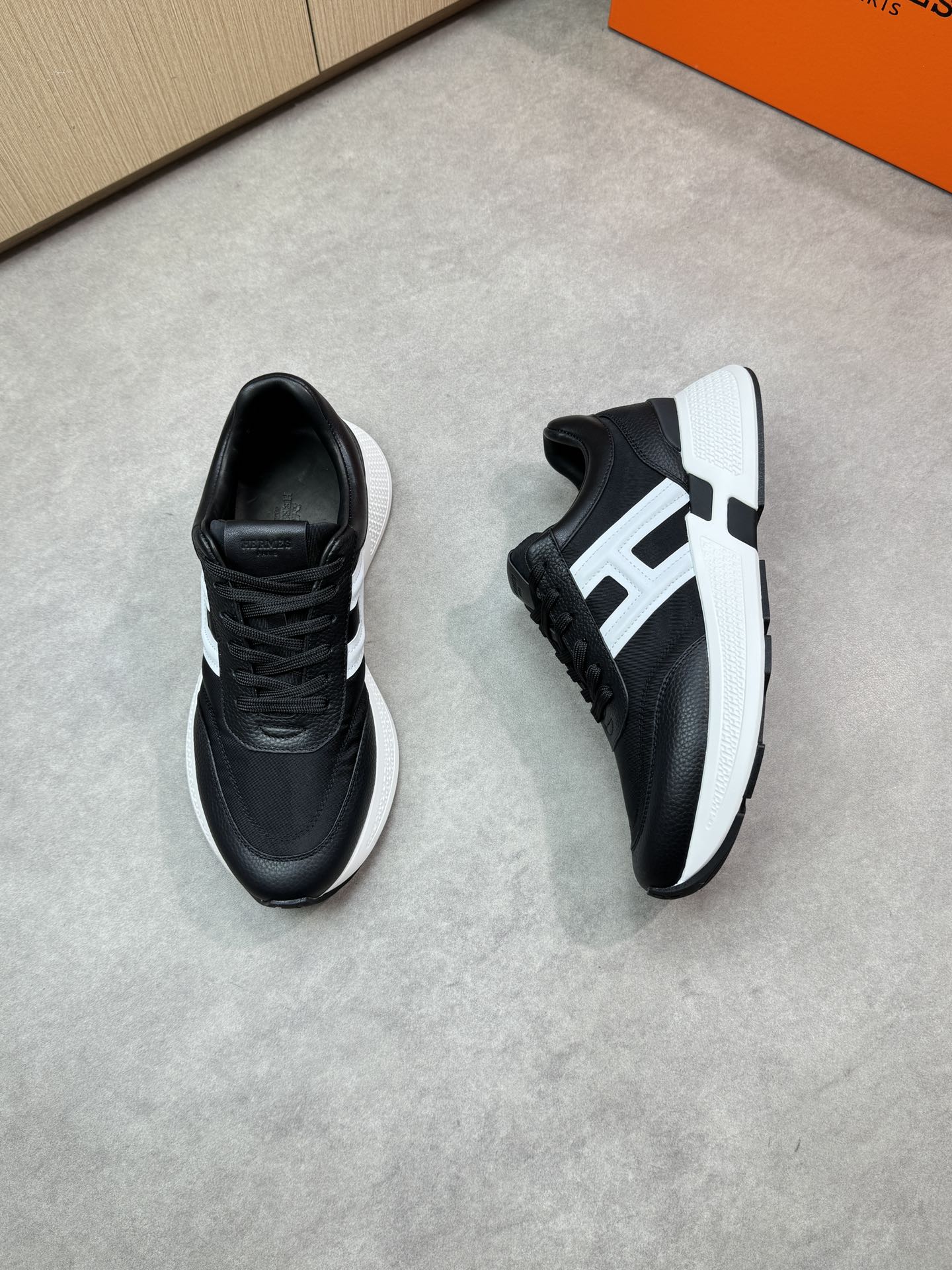 Herm leather sneaker