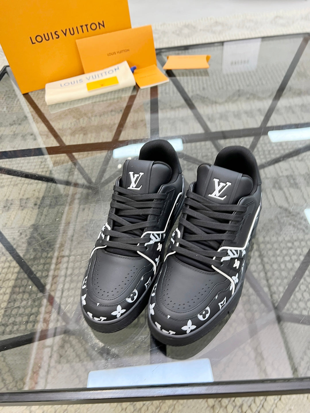 Louis leather sneakers