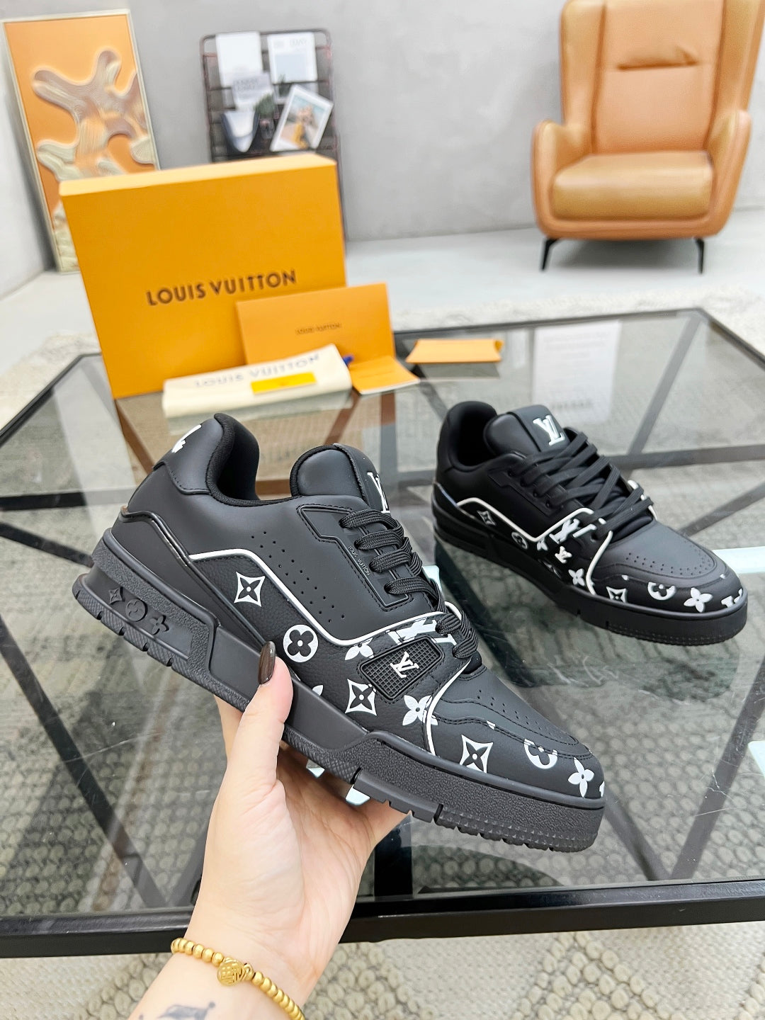 Louis leather sneakers