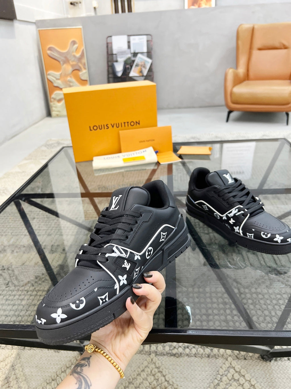 Louis leather sneakers