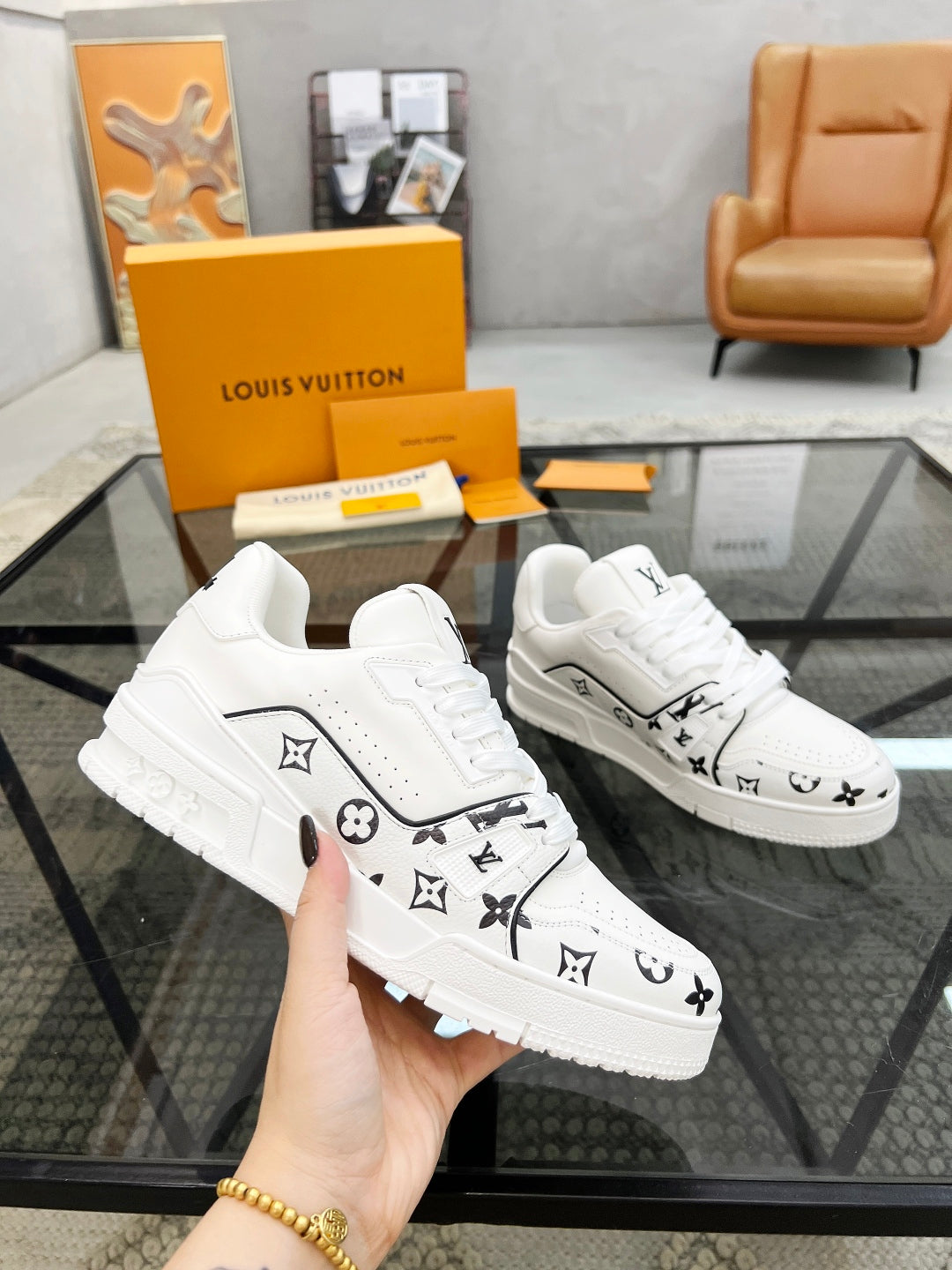 Louis leather sneakers
