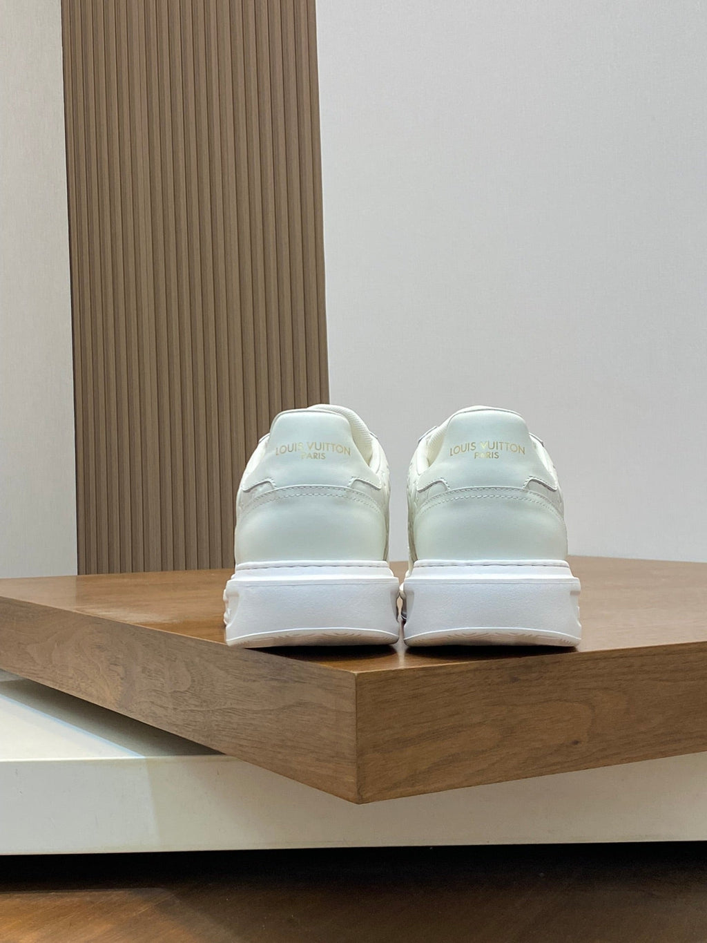 Louis leather sneaker