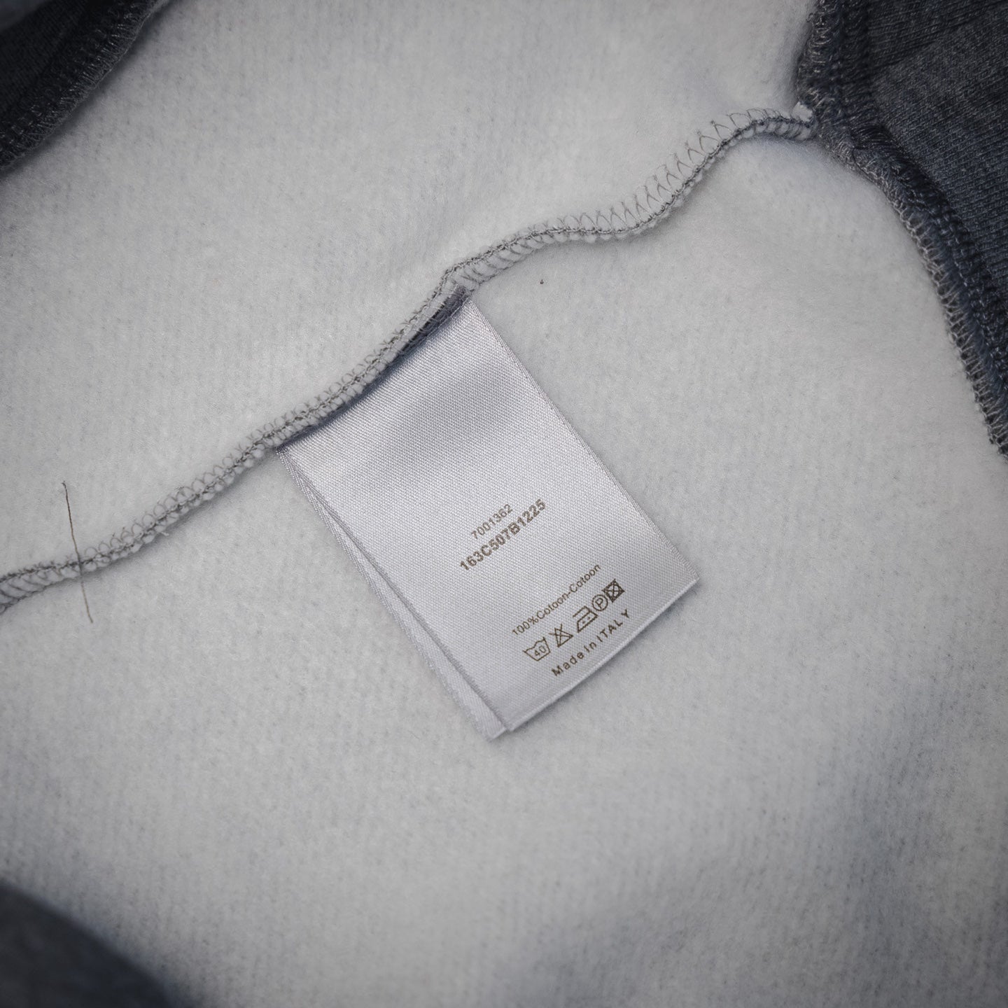 CD embroidered t-shirt