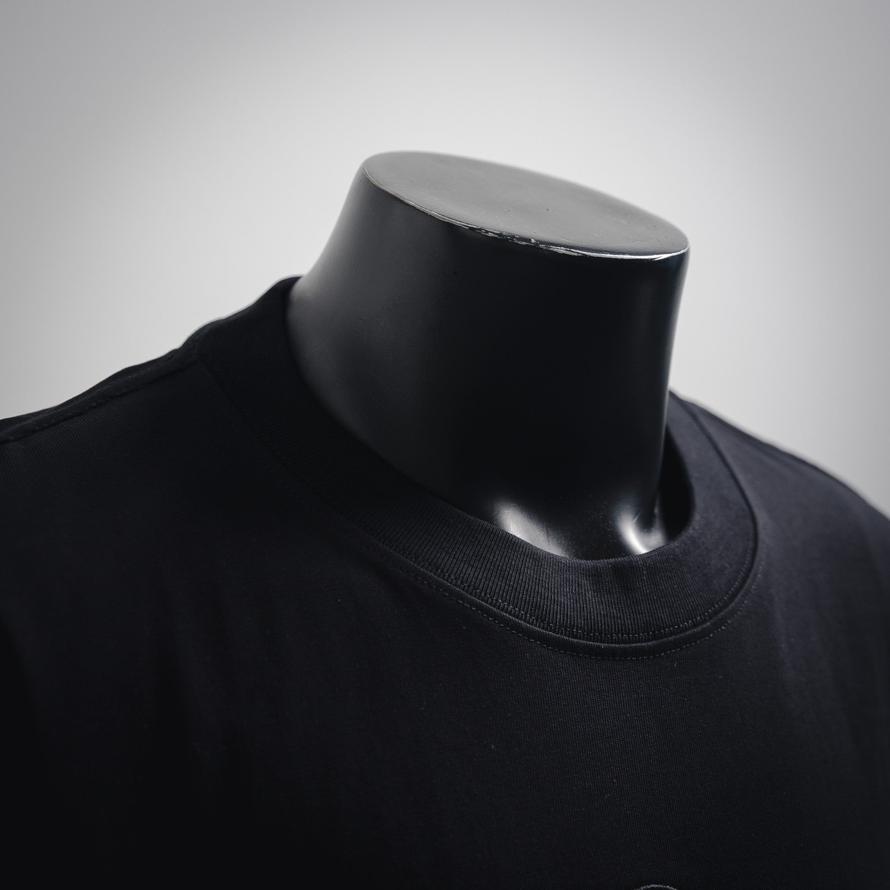 Louis 25ss embroidered t-shirt