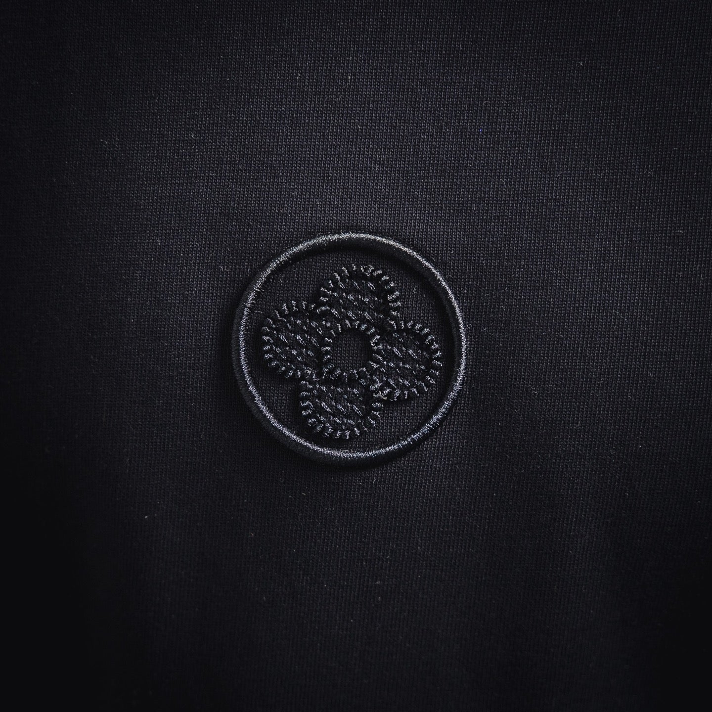 Louis 25ss embroidered t-shirt