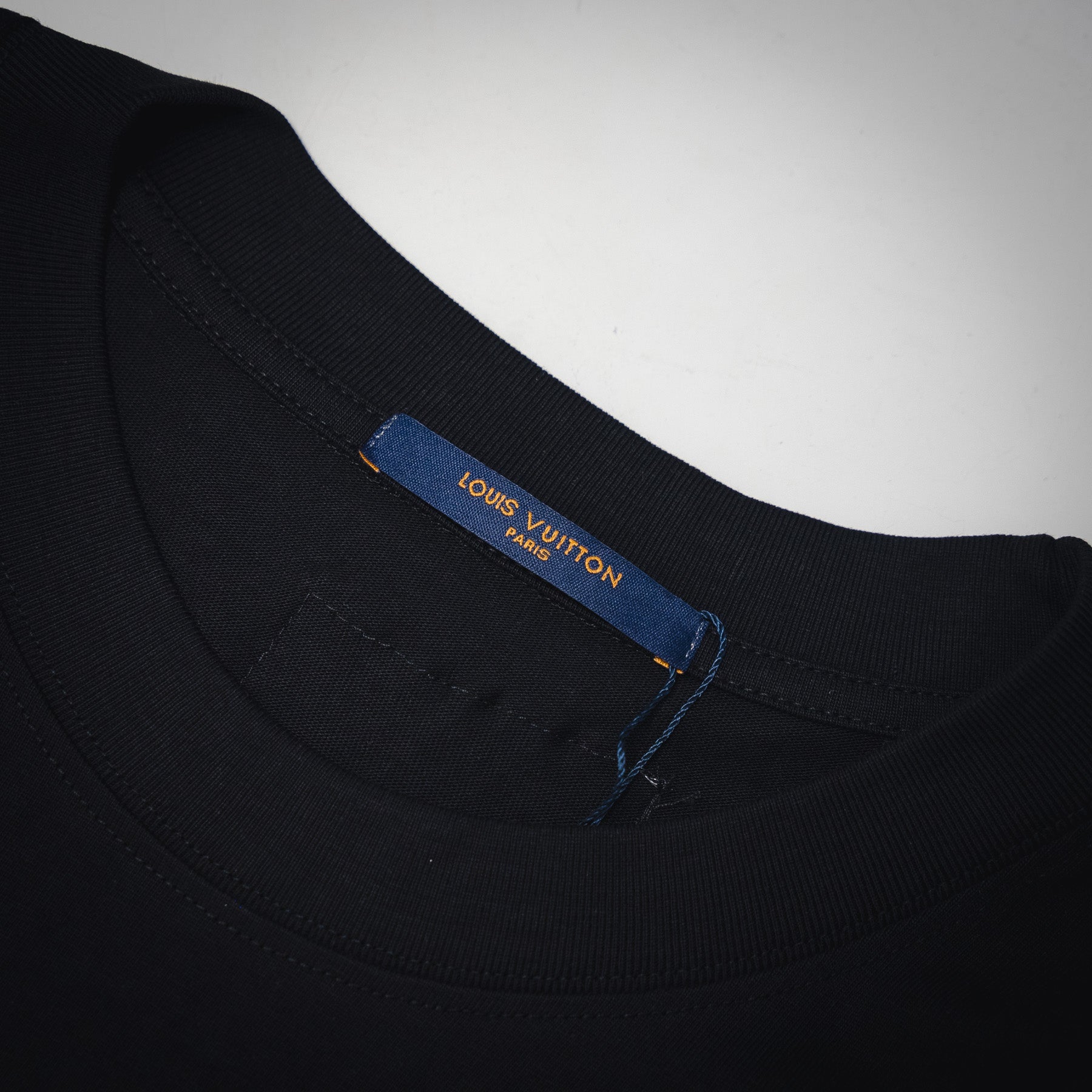 Louis 25ss embroidered t-shirt