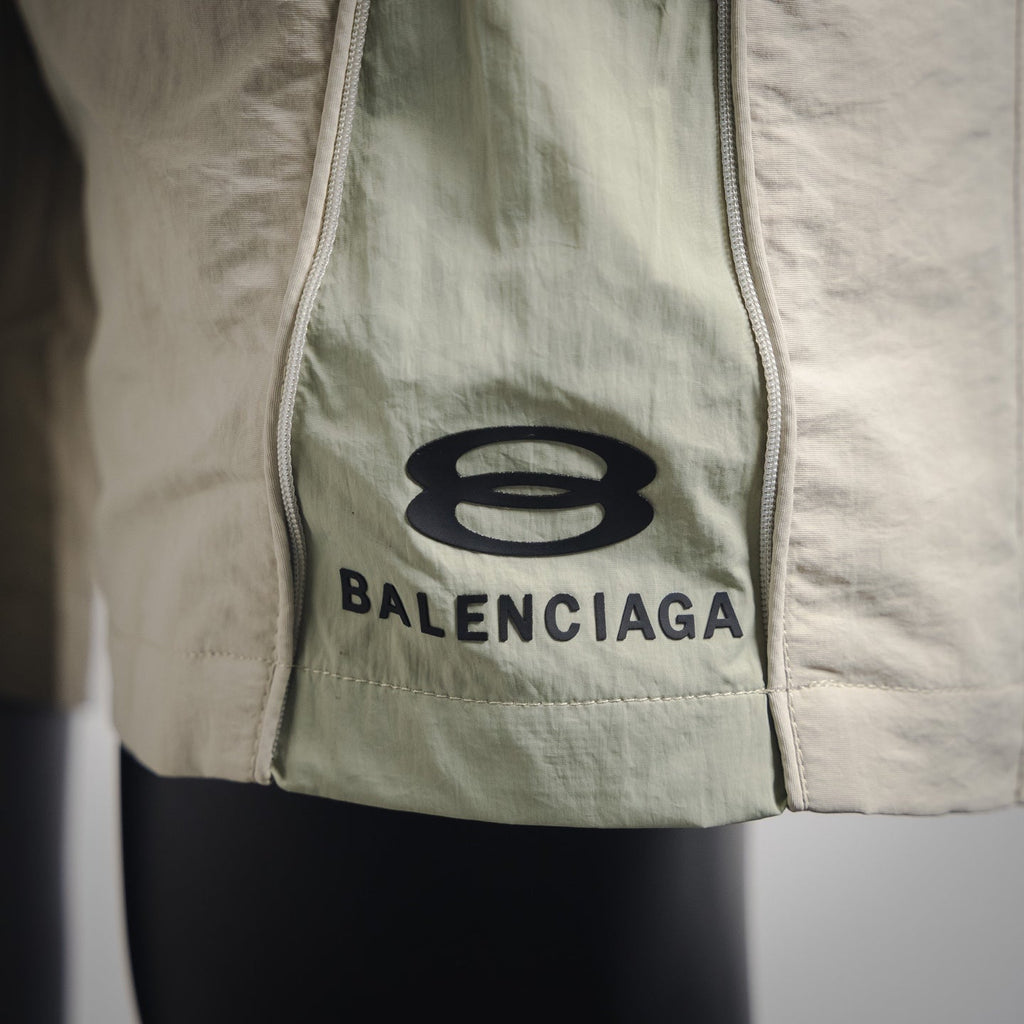 Balen embroidered short