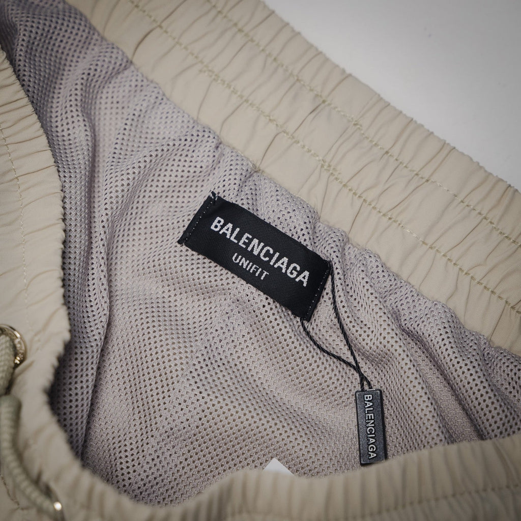 Balen embroidered short