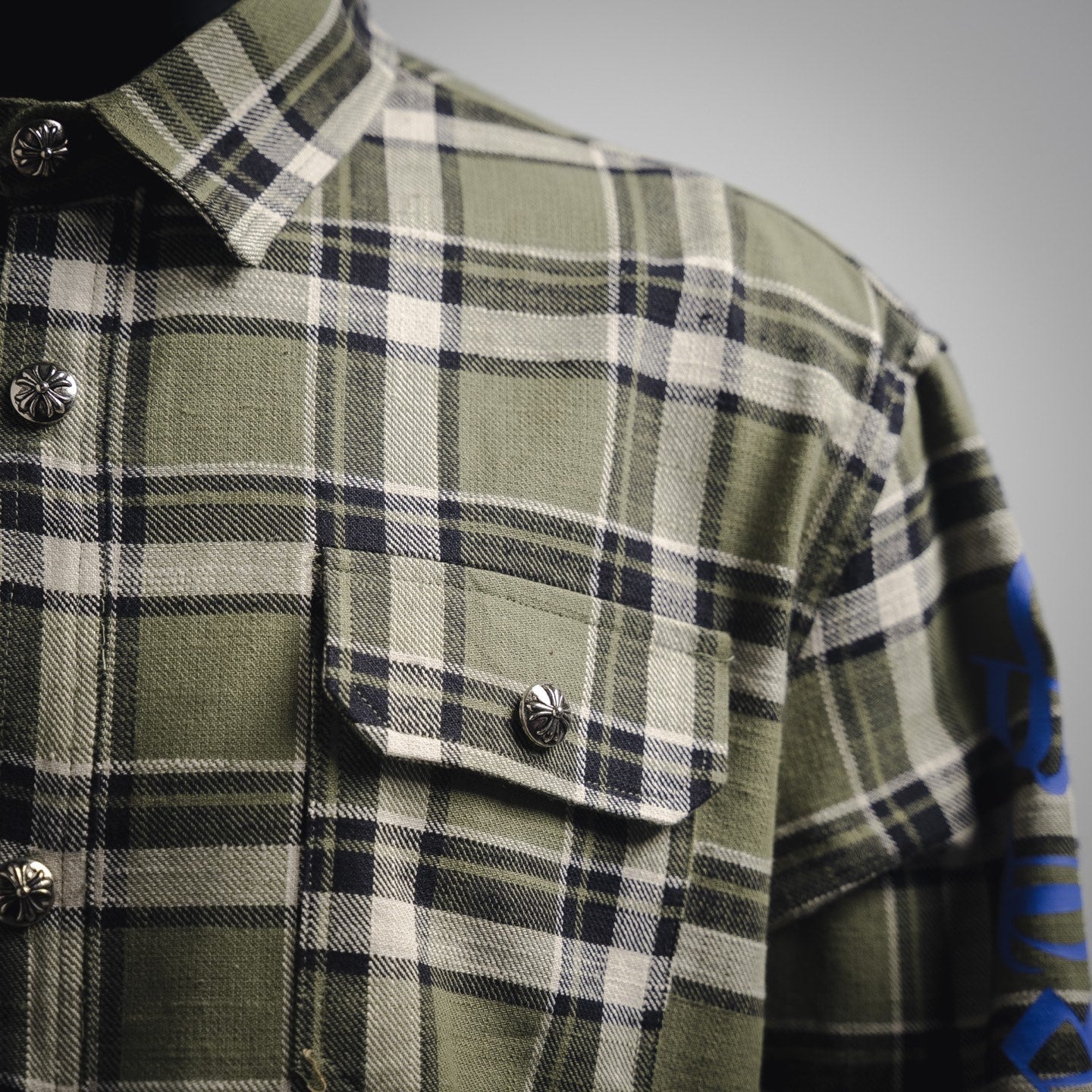 Chrome buttons shirt